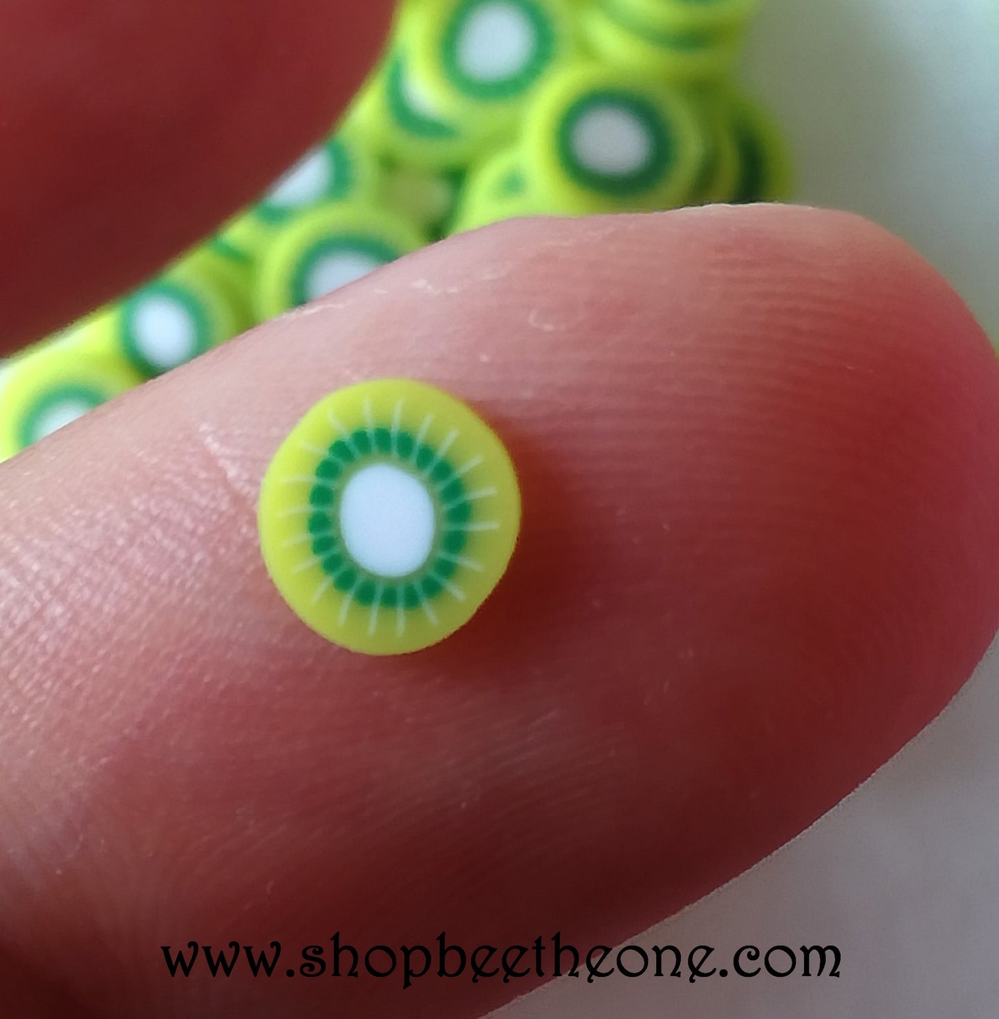 1 g (+/- 60 pièces) de Tranches de Fimo Pâte Polymère - Kiwi