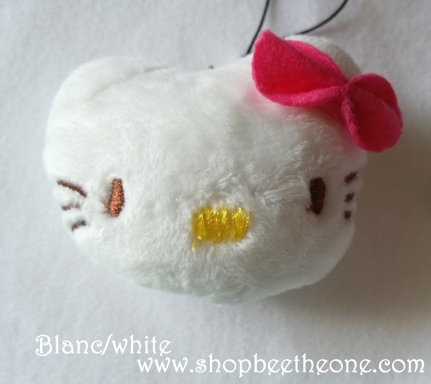 Porte-clé ou Bijou de portable peluche Kitty - Blanc ou rose