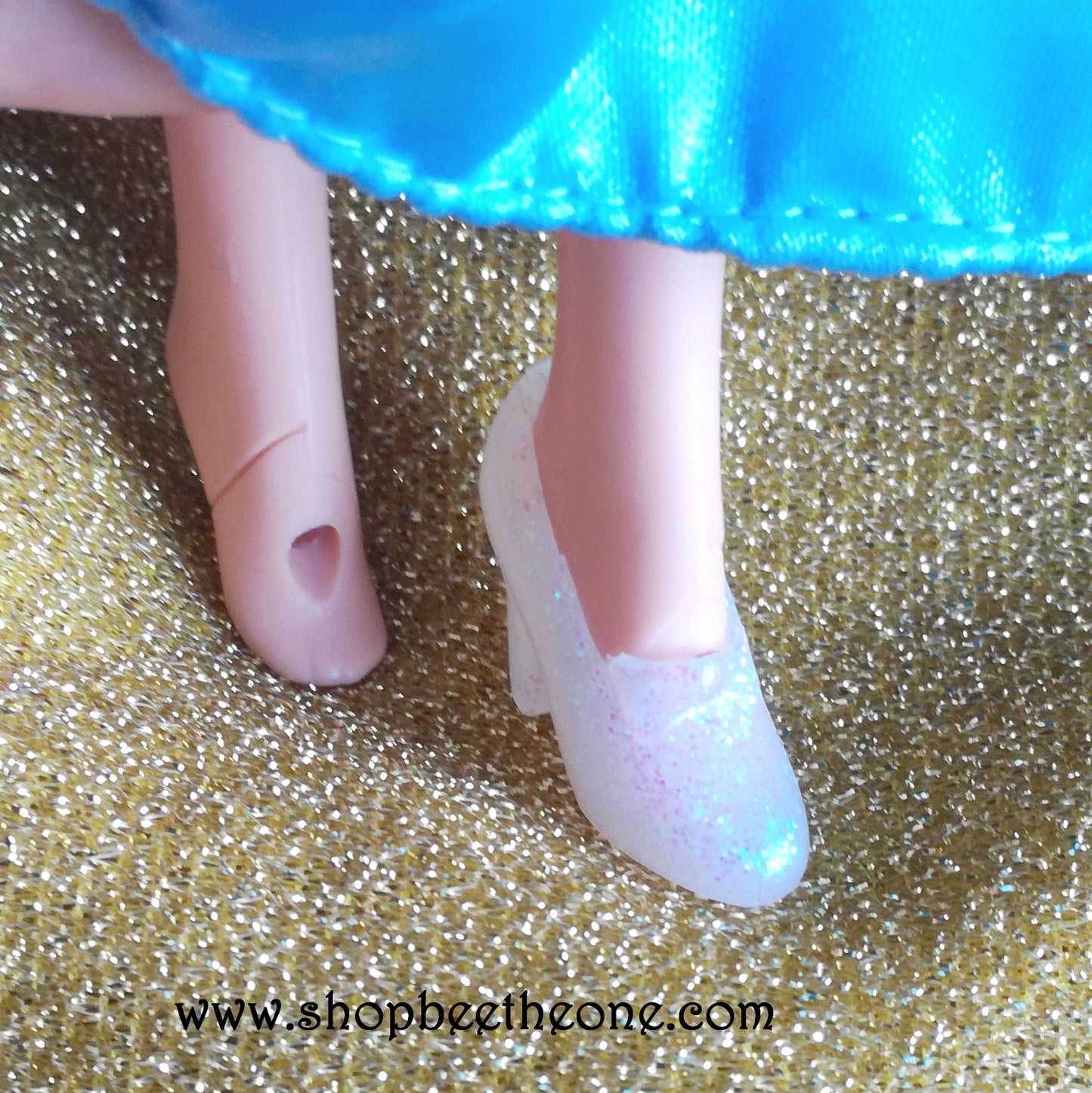 Cendrillon Lumières Scintillantes (Twinkle Lights) - Mattel 2004 - Poupée lumineuse et sonore - Accessoires