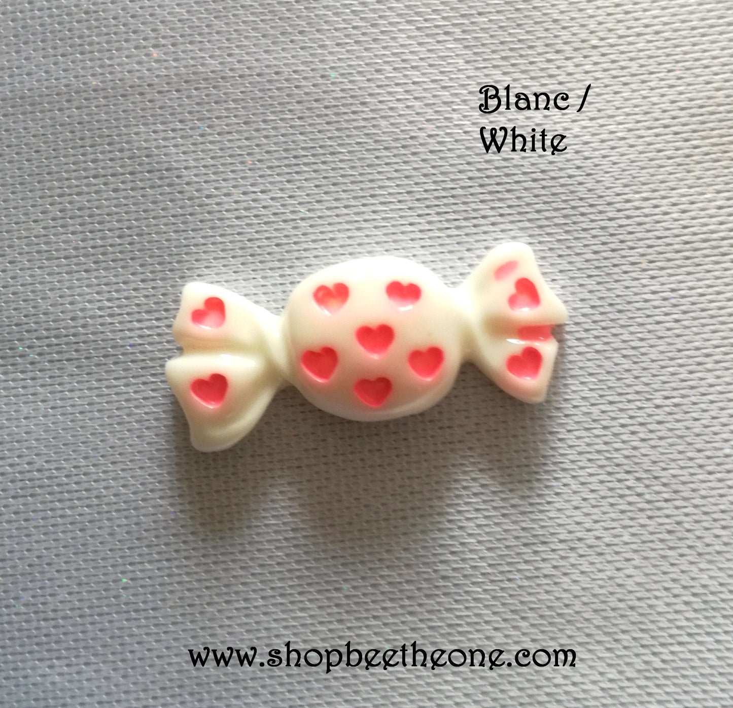 Cabochon plat "Bonbon à coeurs" pour embellissement ou miniature - 23 mm - 10 coloris