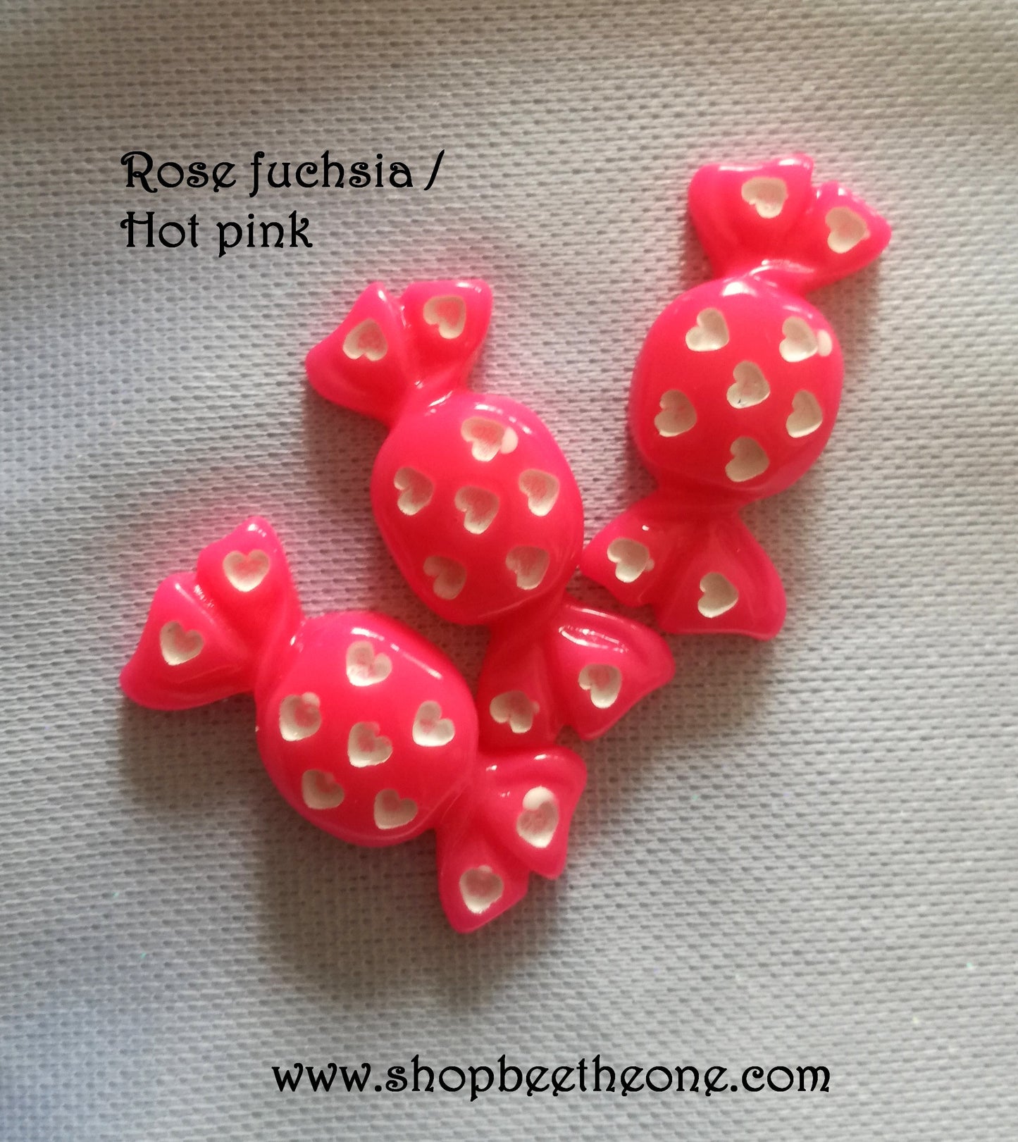 Cabochon plat "Bonbon à coeurs" pour embellissement ou miniature - 23 mm - 10 coloris