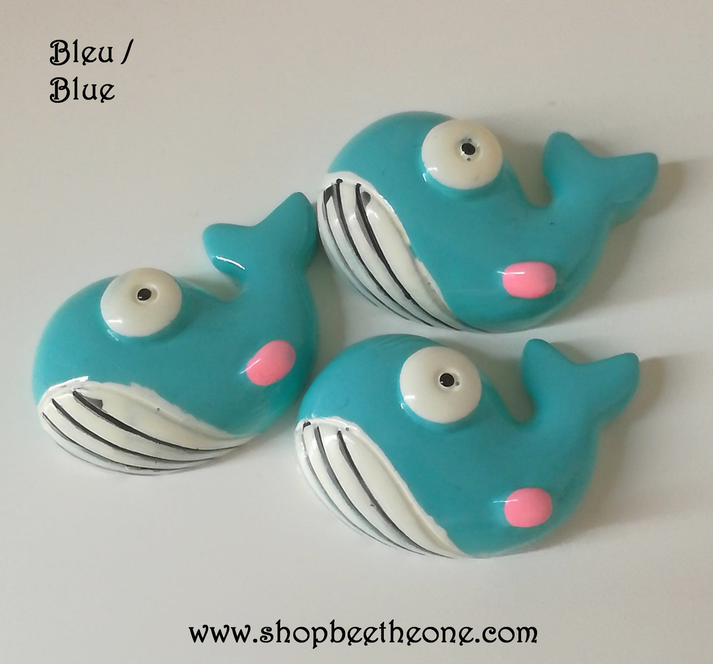 Cabochon plat "Baleine" en résine, pour embellissement - 27 mm - 5 coloris - DERNIERES PIECES