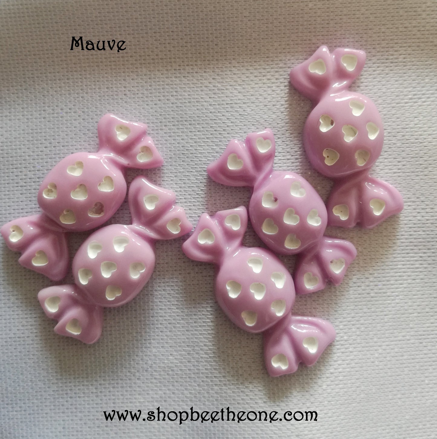 Cabochon plat "Bonbon à coeurs" pour embellissement ou miniature - 23 mm - 10 coloris