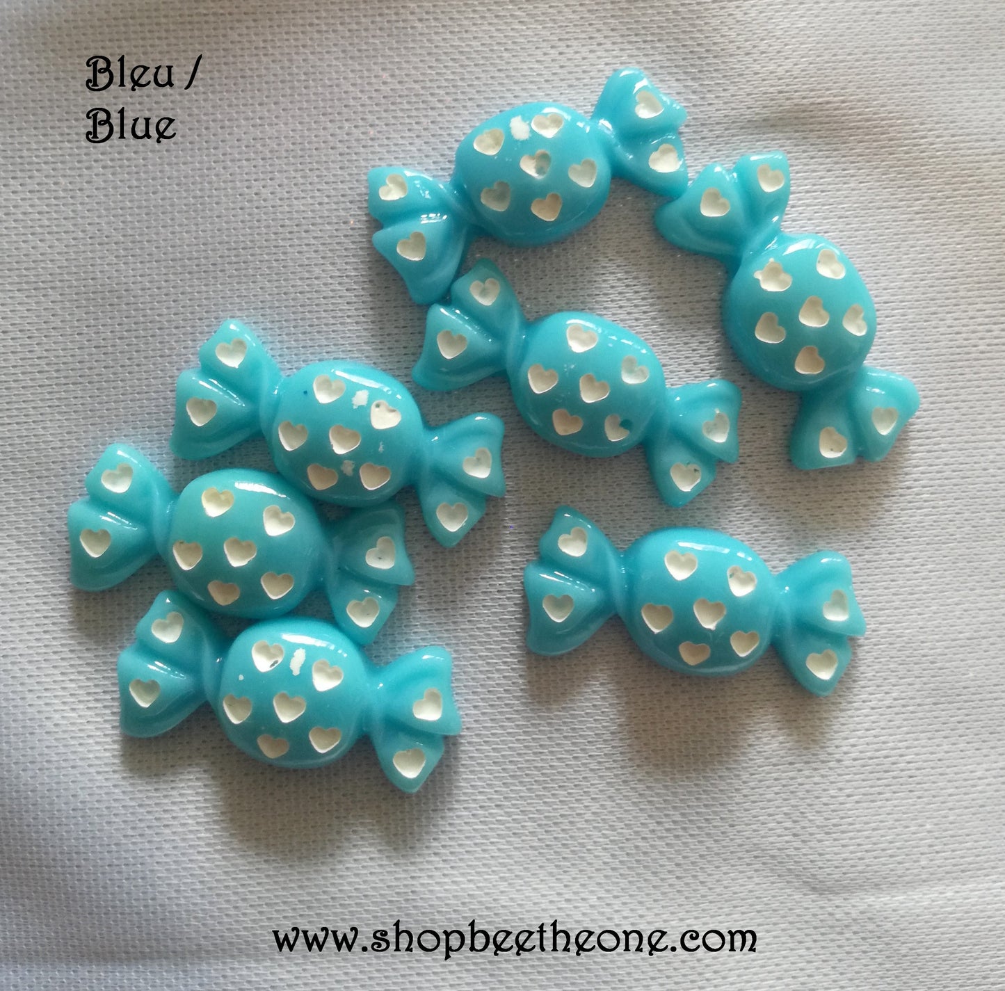Cabochon plat "Bonbon à coeurs" pour embellissement ou miniature - 23 mm - 10 coloris
