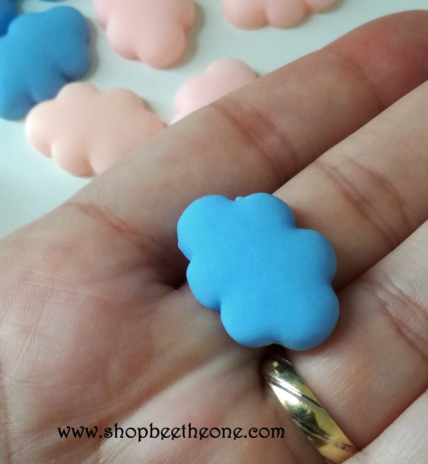 Cabochon plat "Nuage" en résine, pour embellissement - 25 mm - 3 coloris