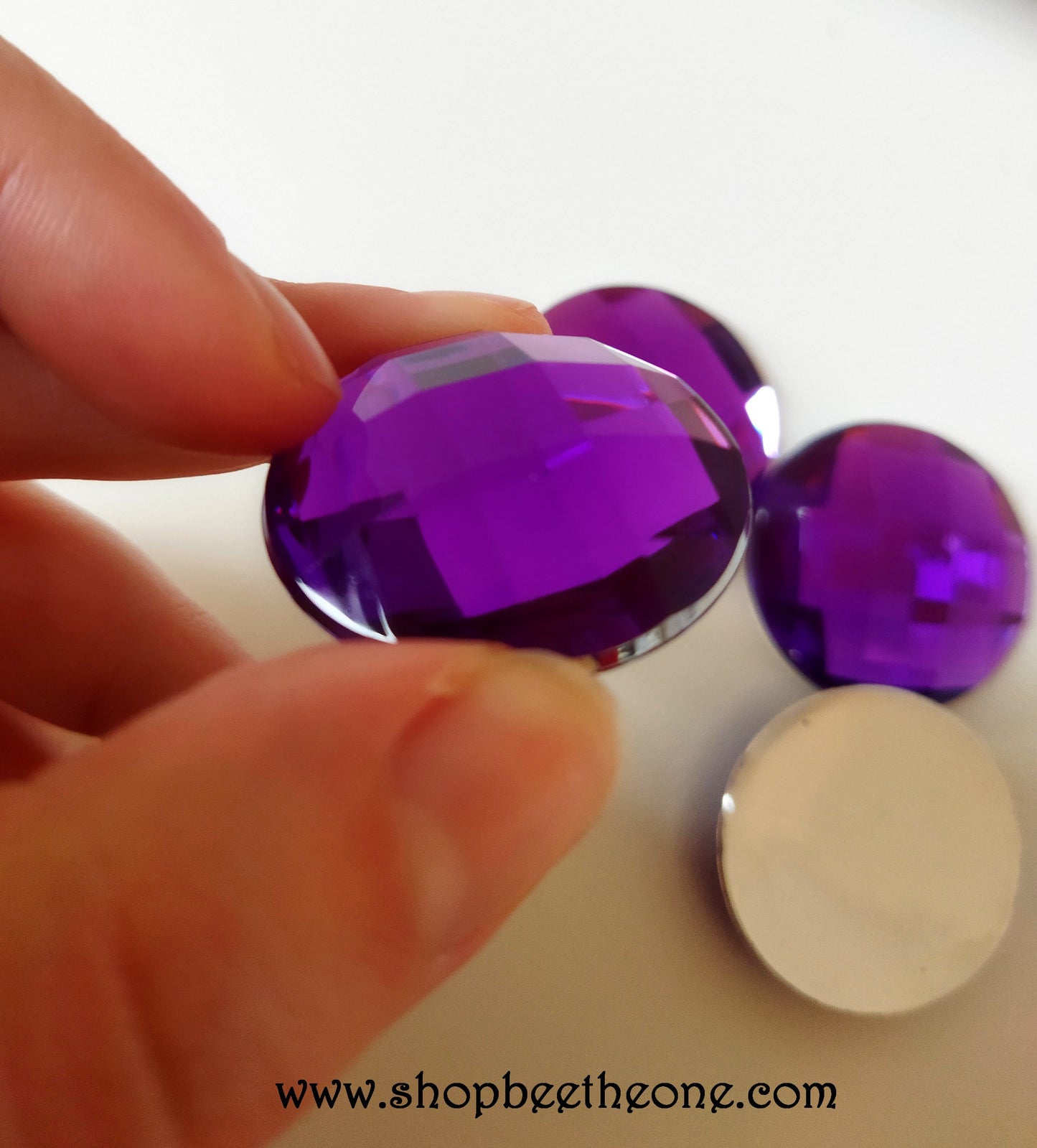 Cabochon strass demi-perle rond à facettes - 30 mm - 2 coloris