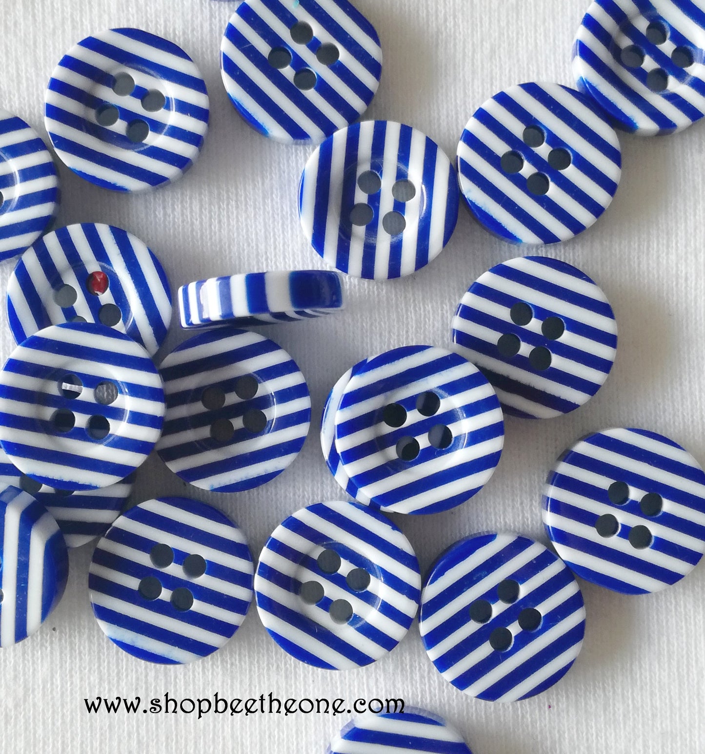 Bouton rond en plastique - 4 trous - 13 mm - rayé Blanc - 2 coloris