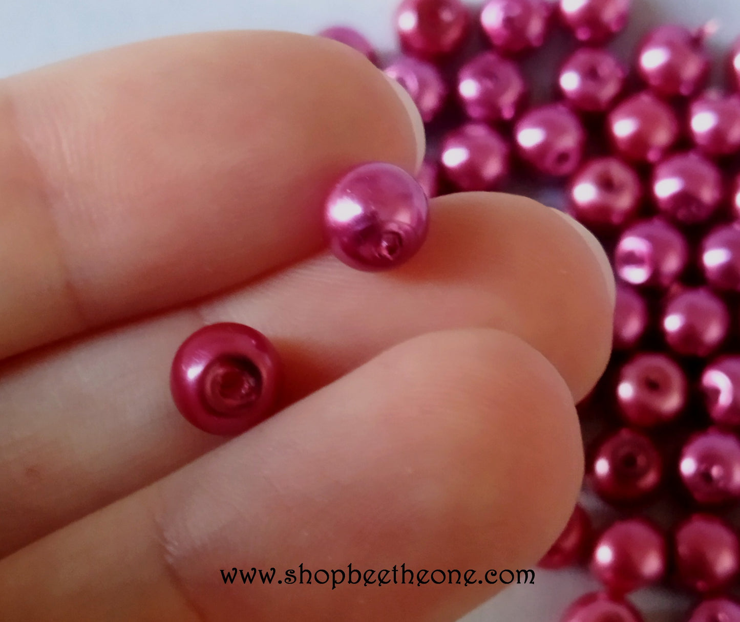 Lot de 5 Perles rondes en plastique - 5-6 mm - mélange camaïeu de rose foncé