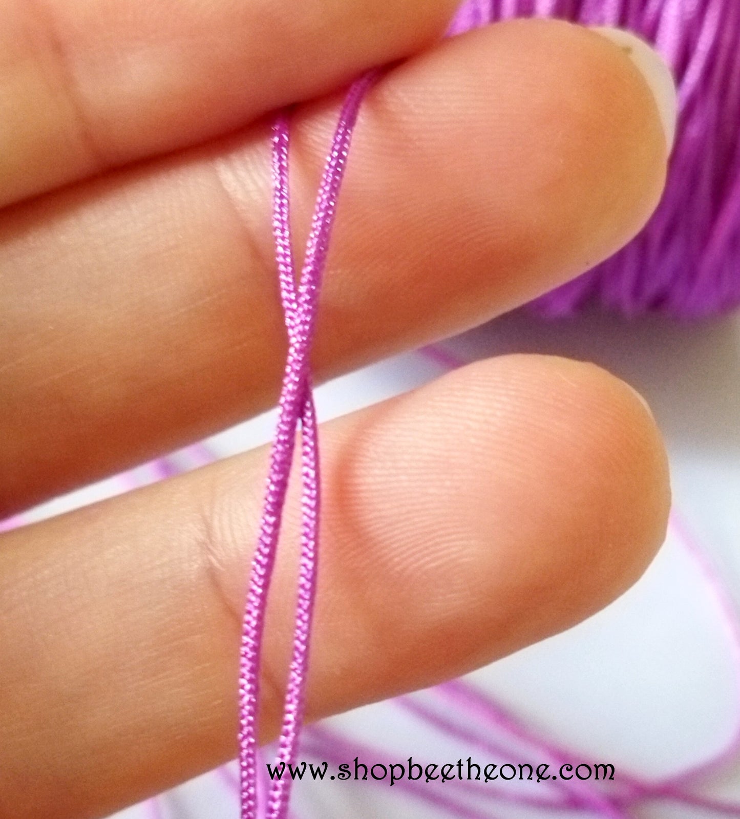 Cordon en nylon tressé "queue de rat" satiné - 1 mm x 1 mètre - Violet