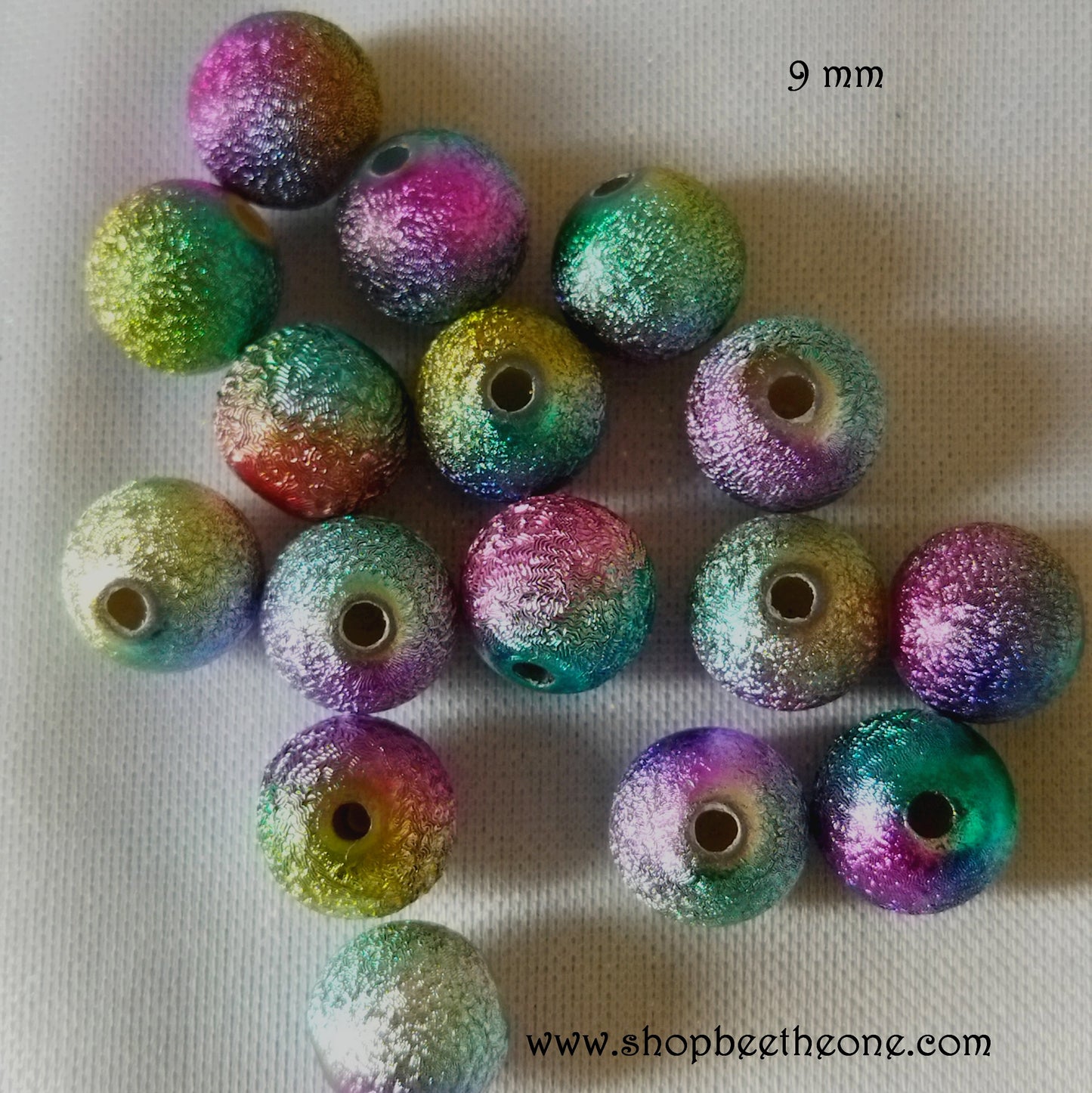 Perle ronde en plastique effet "poussière d'étoile" - 4 mm ou 9 mm - Arc-en-ciel