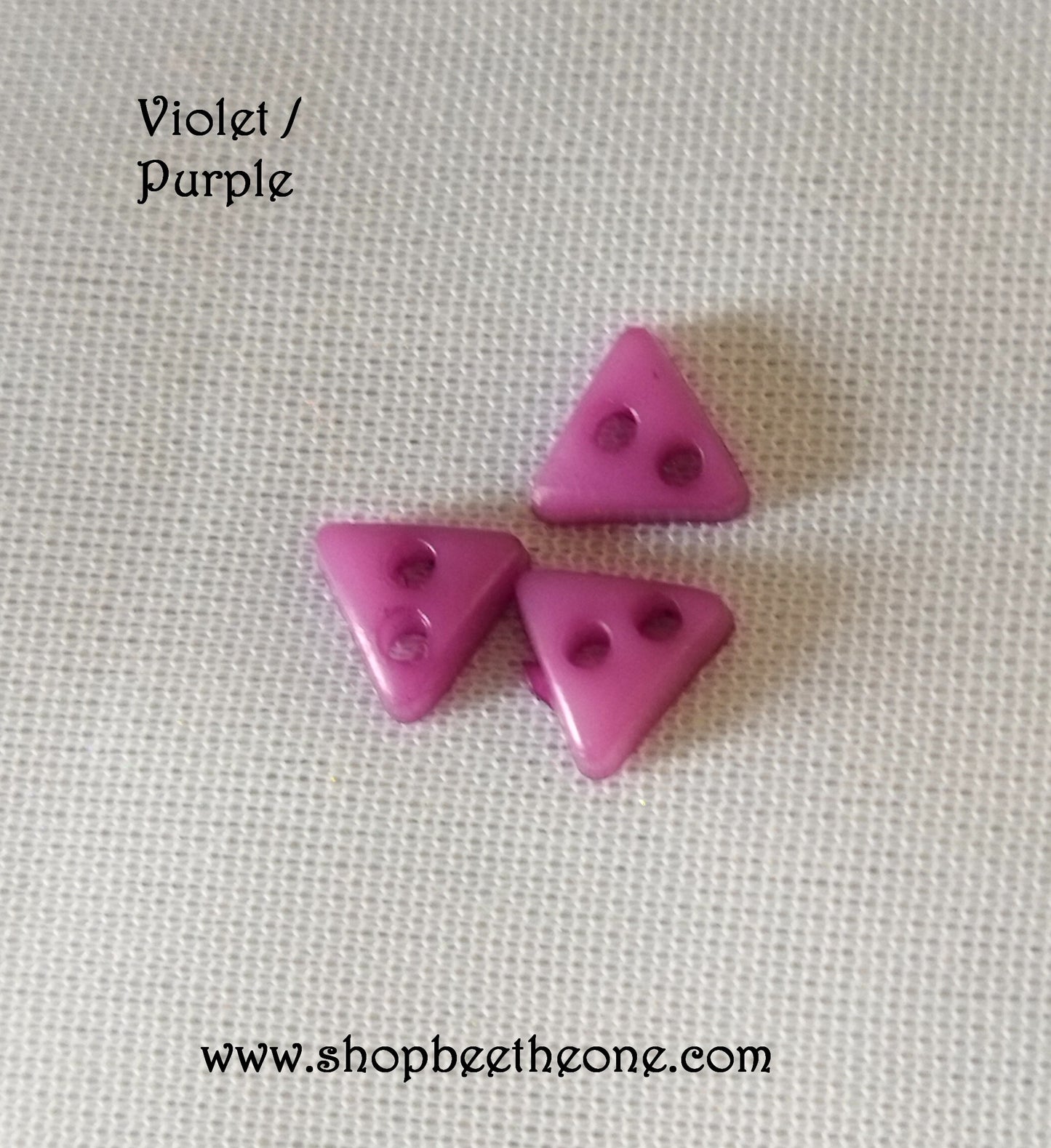 Mini Bouton Triangle en plastique - 6 mm - 13 coloris disponibles