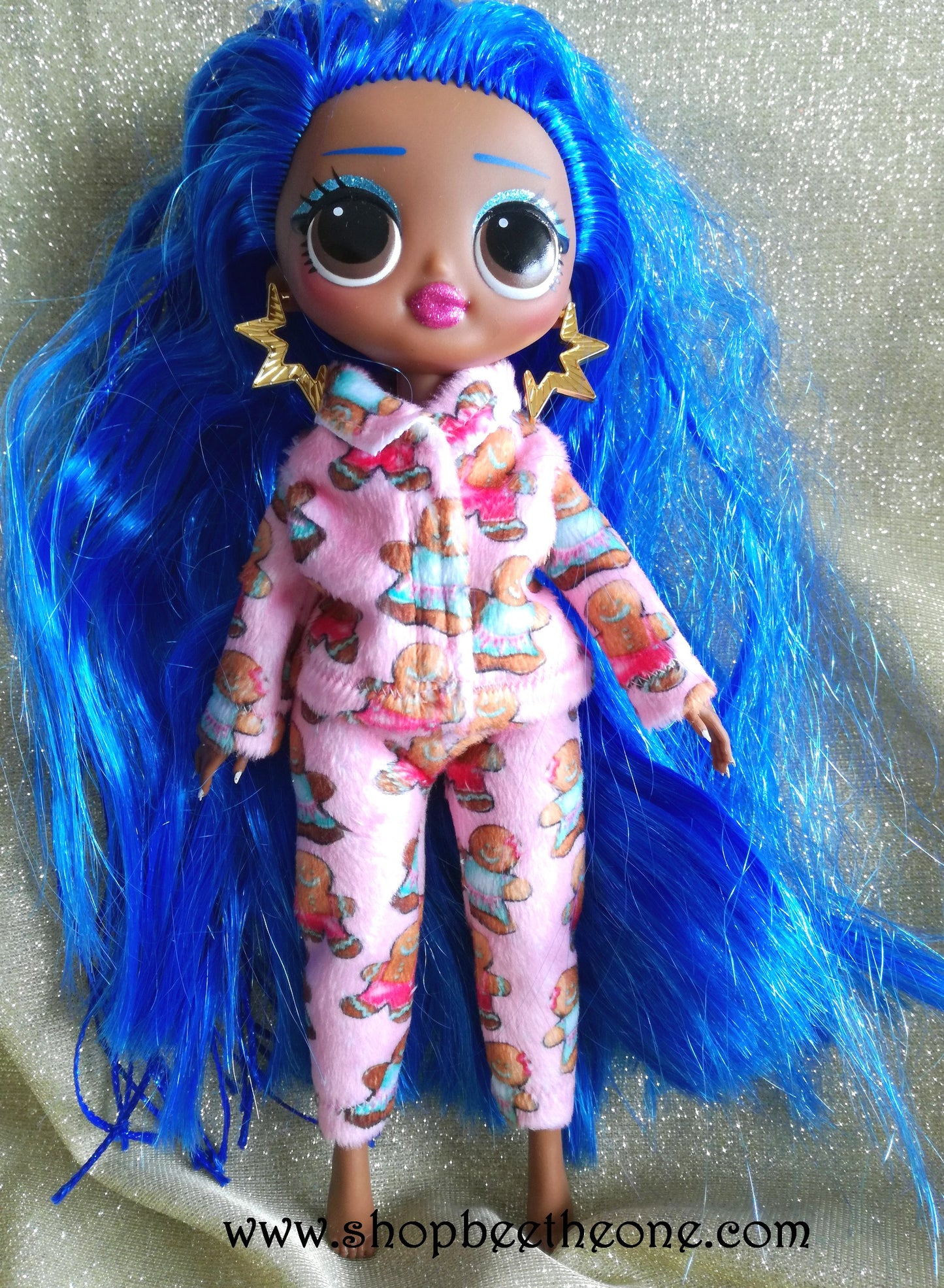 Pyjama de Noël "Bonhommes pain d'épice" tout doux, pantalon ou veste - pour poupées L.O.L Surprise! O.M.G - tissu exclusif - Collection Noël - par Bee the One
