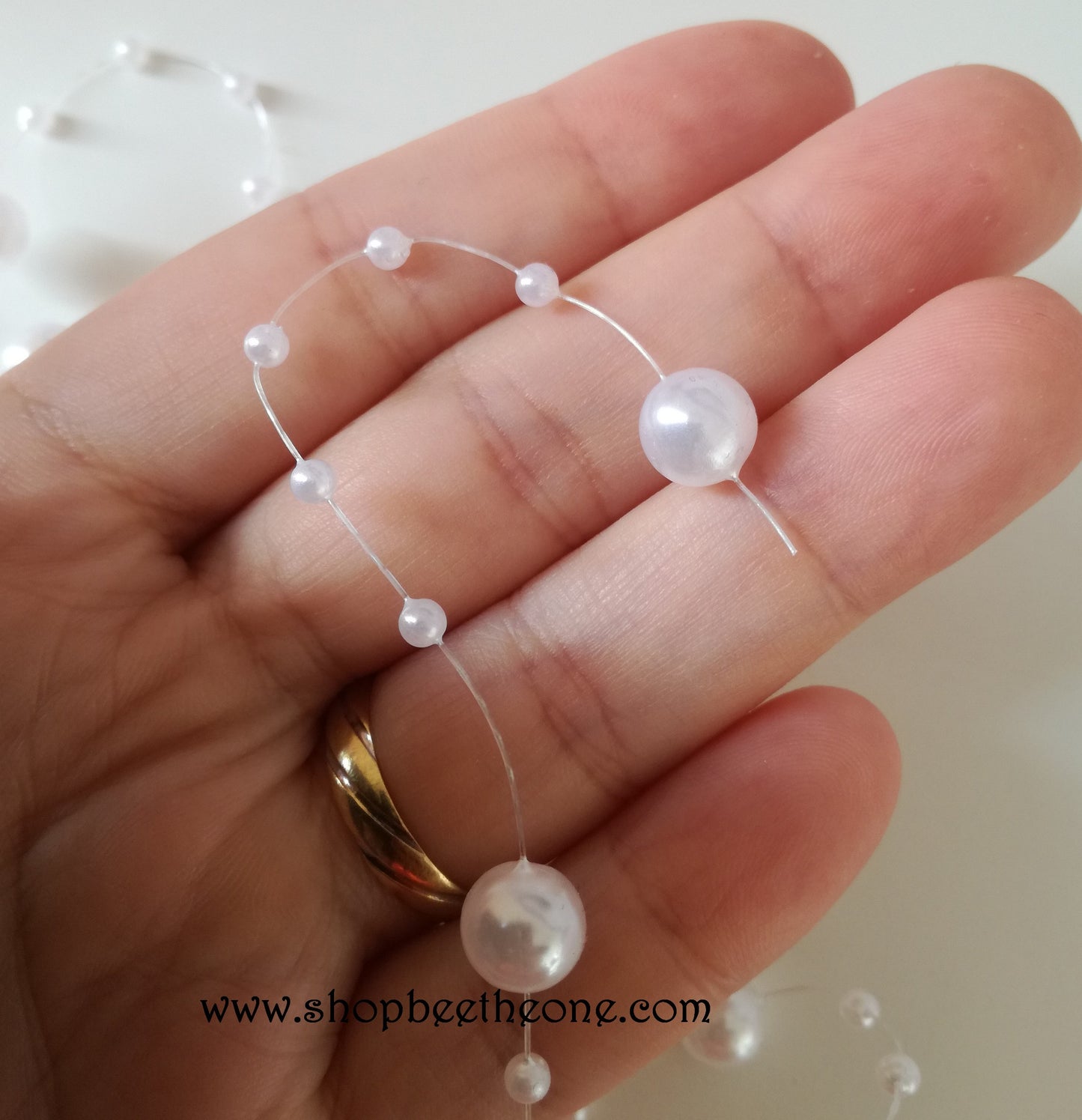 Guirlande de perles synthétiques - vendu au mètre - 3 coloris disponibles