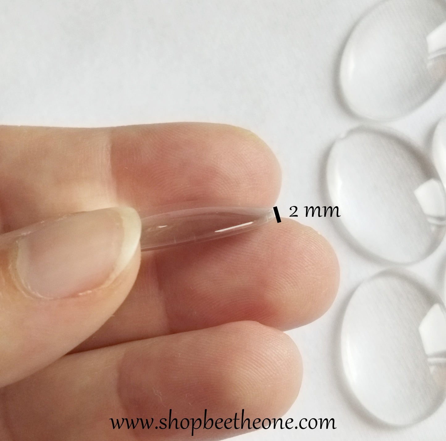 Cabochon ovale en verre loupe - 17 x 25 mm - transparent