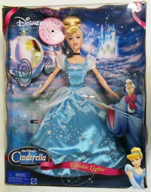 Cendrillon Lumières Scintillantes (Twinkle Lights) - Mattel 2004 - Poupée lumineuse et sonore - Accessoires
