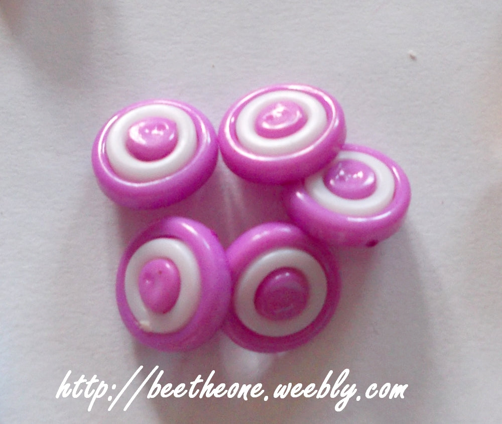 Bouton rond à queue en plastique anneau blanc - 13 mm - 19 coloris disponibles