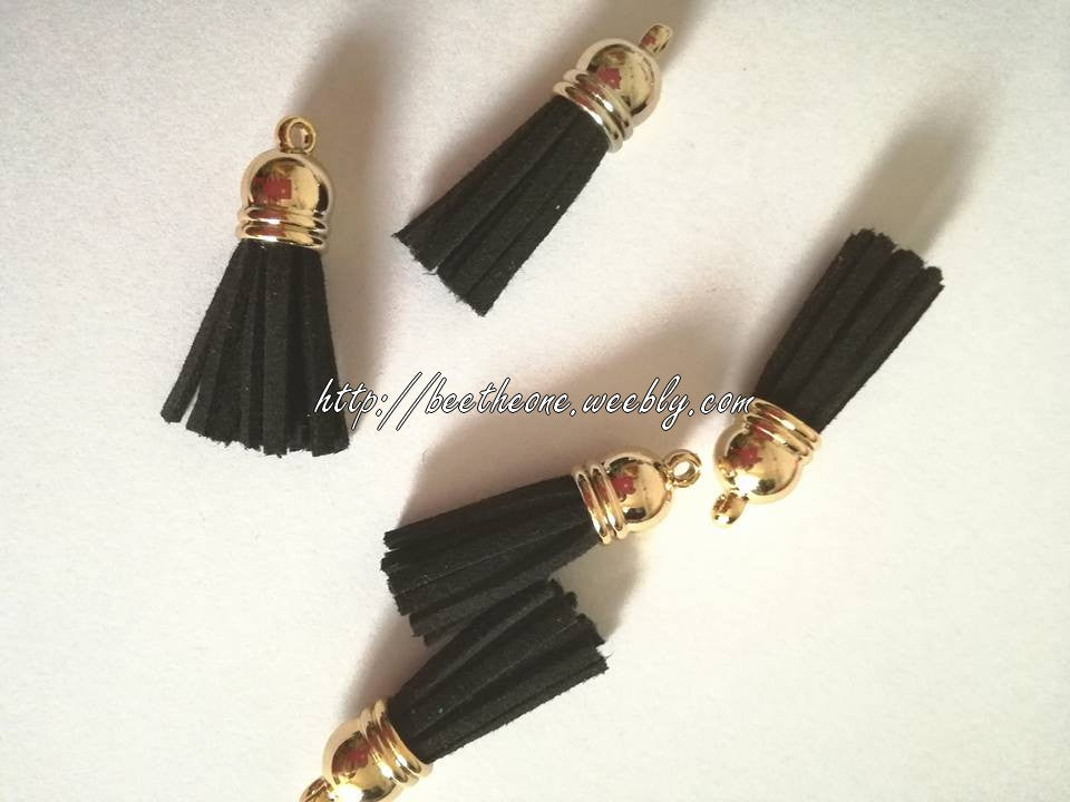 Breloque Pompon en suédine - 38 mm - Calotte dorée - Noir