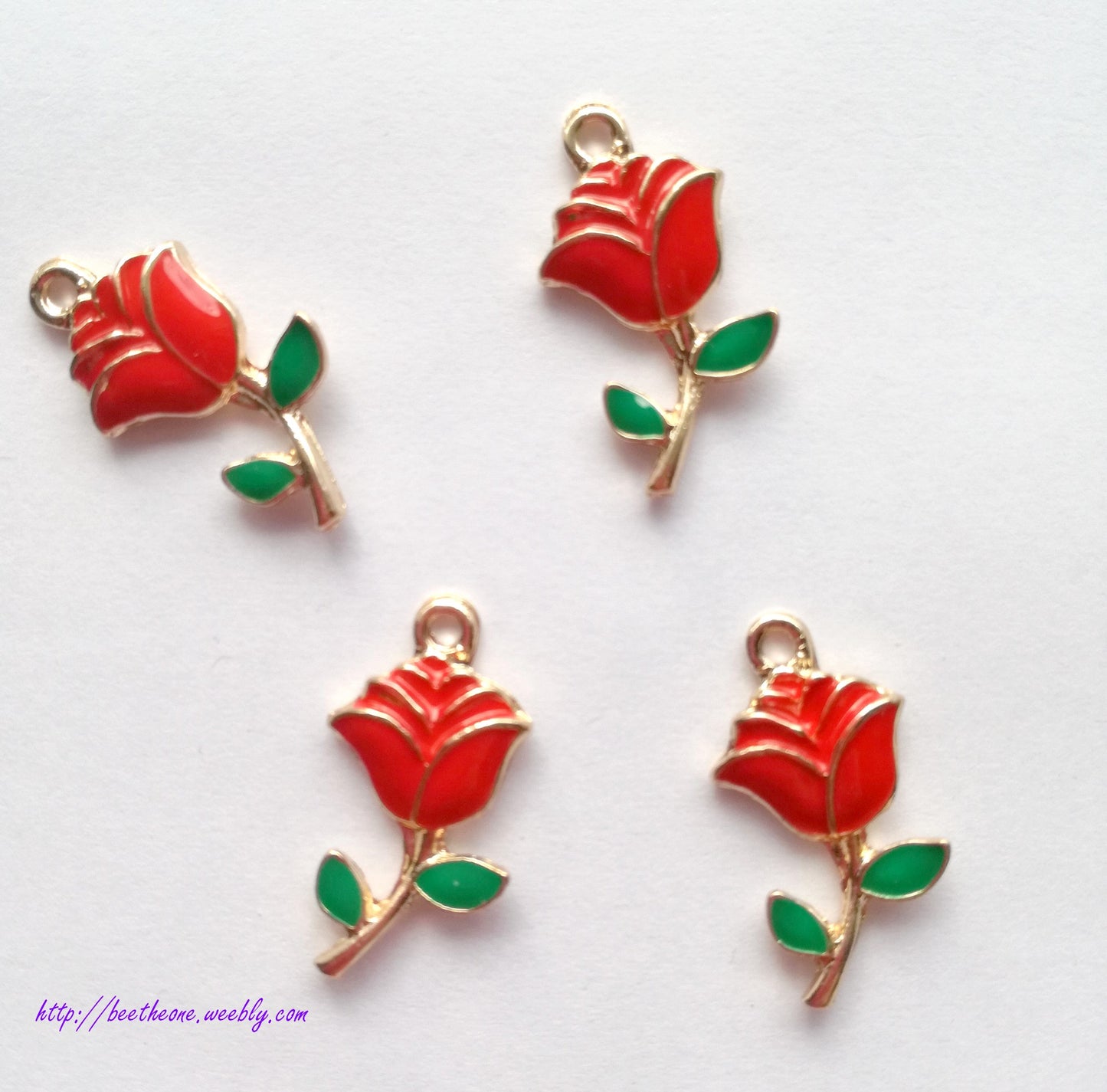 Petite Breloque fleur Rose rouge en émail - 25 mm - trou 3 mm