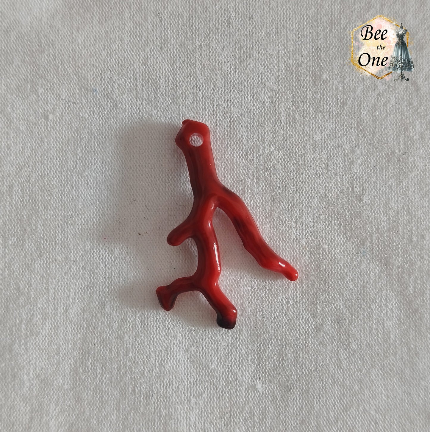 Breloque Corail rouge en acrylique - environ 30 mm - 4 formes