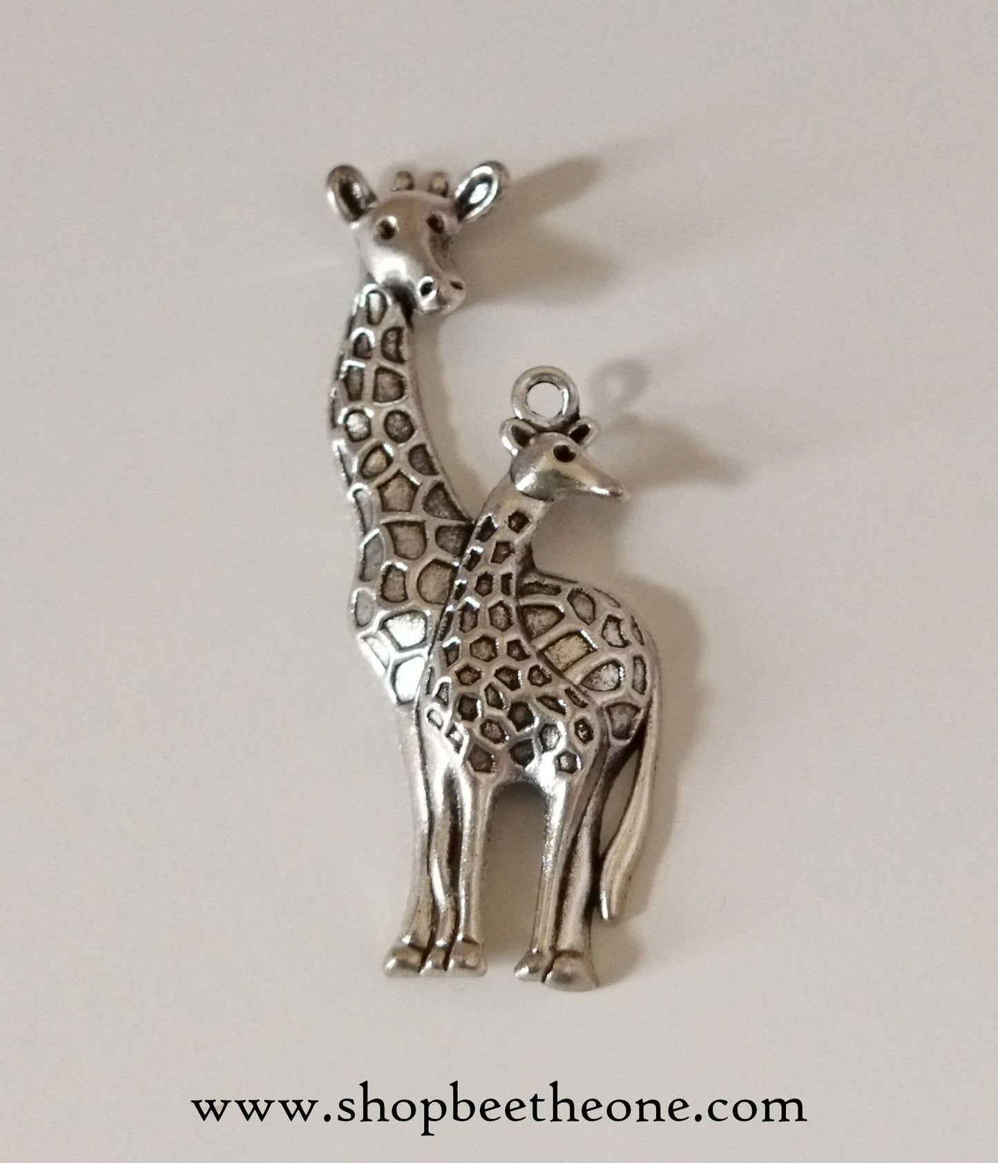 Grande breloque Maman Girafe - 54 mm - argenté