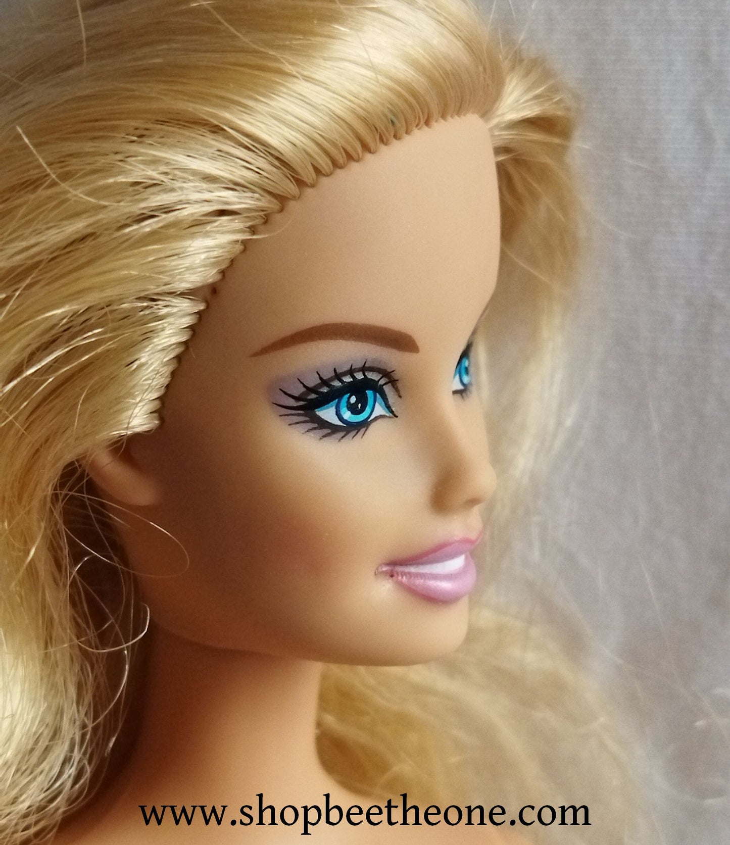 Barbie Fashionistas Girly 100 + Poses #R9880 - Mattel 2009 - Poupée nue