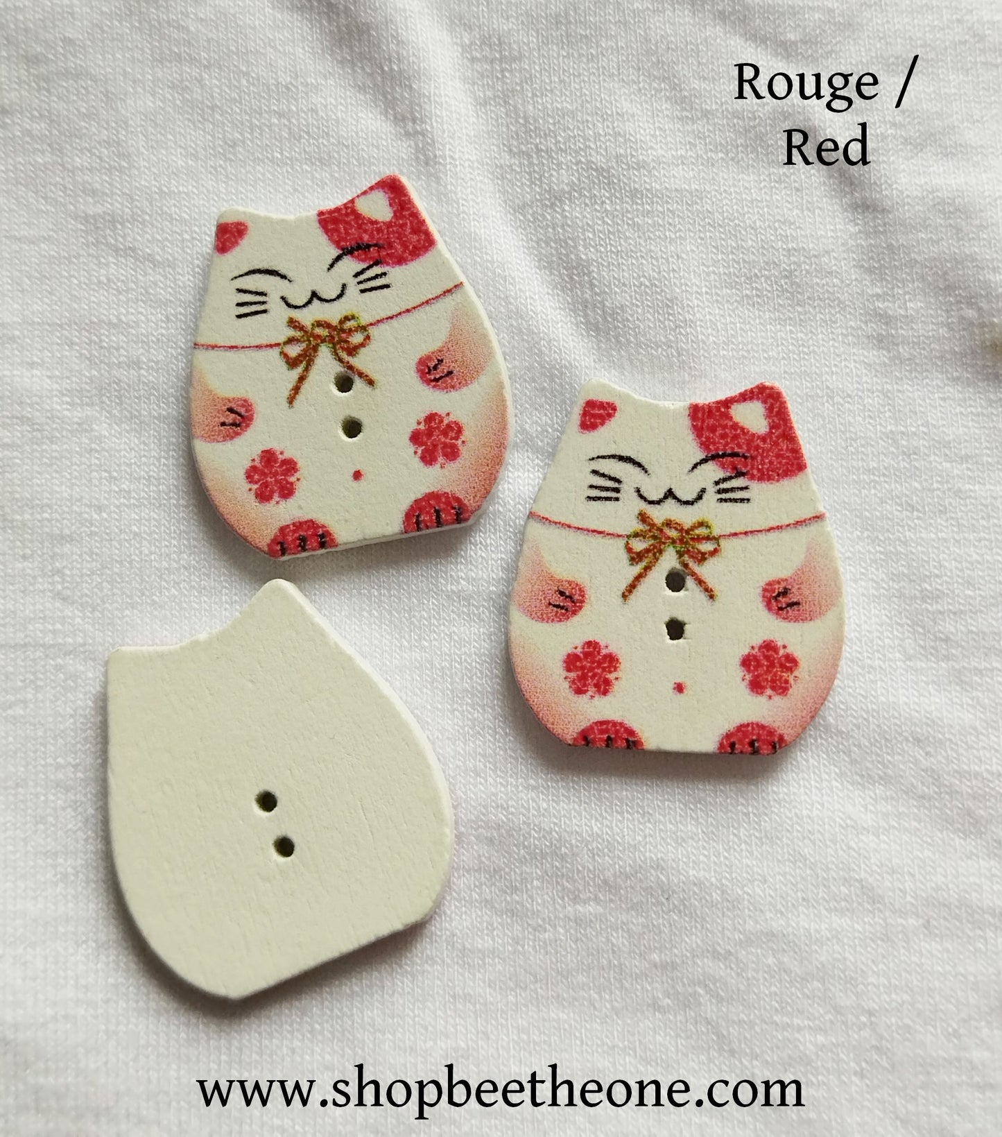 Bouton Chat porte-bonheur japonais "Maneki-neko" en bois - 25 mm - 8 coloris disponibles