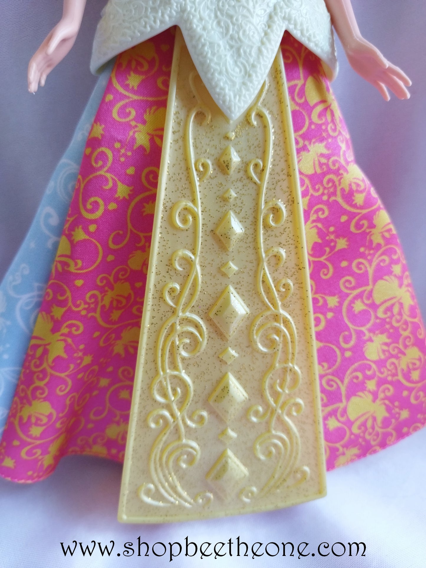 Disney Princesses Aurore Robe Enchantée (Magic Dress Sleeping Beauty) - Mattel 2014 - Poupée