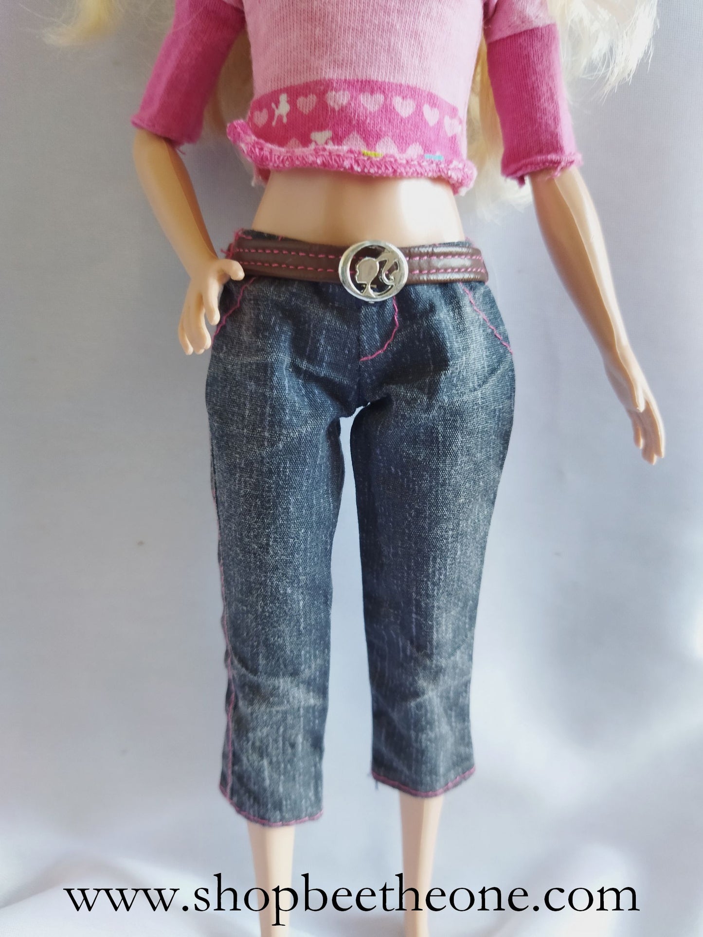 Barbie et Tawny Walking Together (En Balade) V6984 - Mattel 2011 - Vêtements