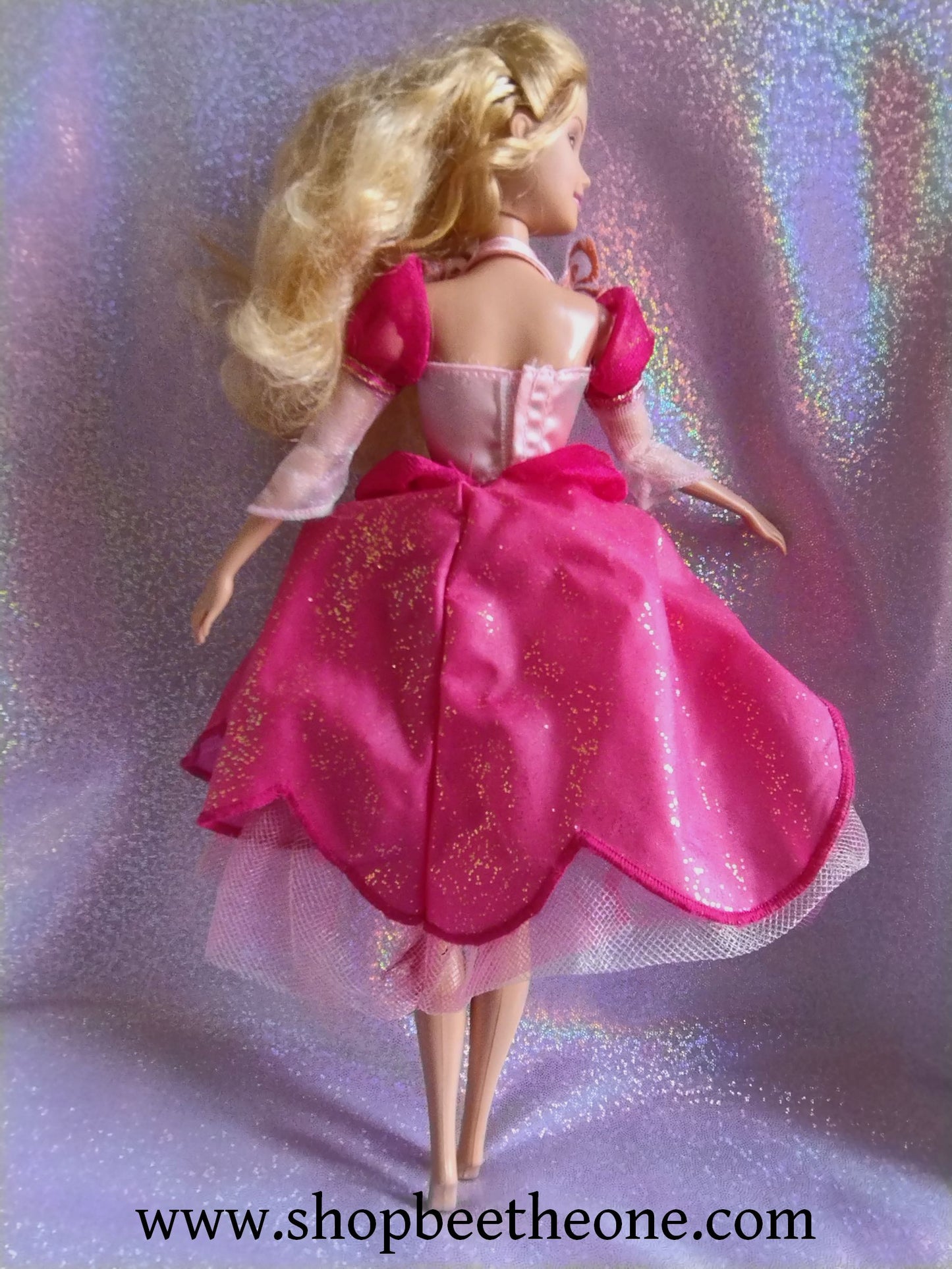 Barbie au Bal des 12 Princesses (Barbie and the 12 Dancing Princesses) - Princesse Genevieve et Twyla - Mattel 2006 - Poupée lumineuse
