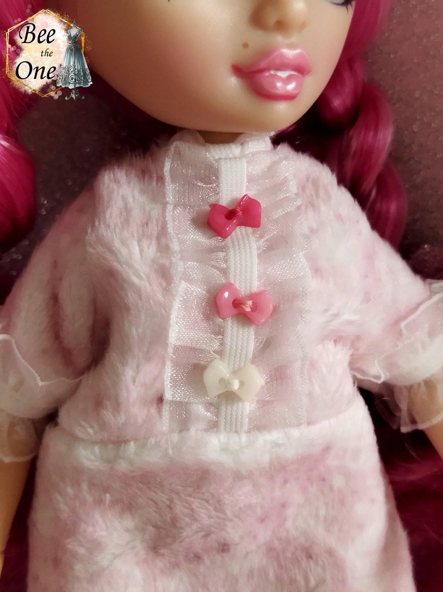 Chemise de nuit minky rose pour poupées Rainbow High - Collection Noël - par Bee the one