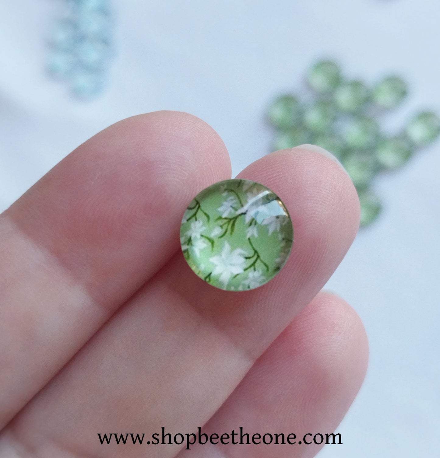 Cabochon rond en verre demi-perle avec image "Fleurs de printemps" - 12 mm - 12 modèles