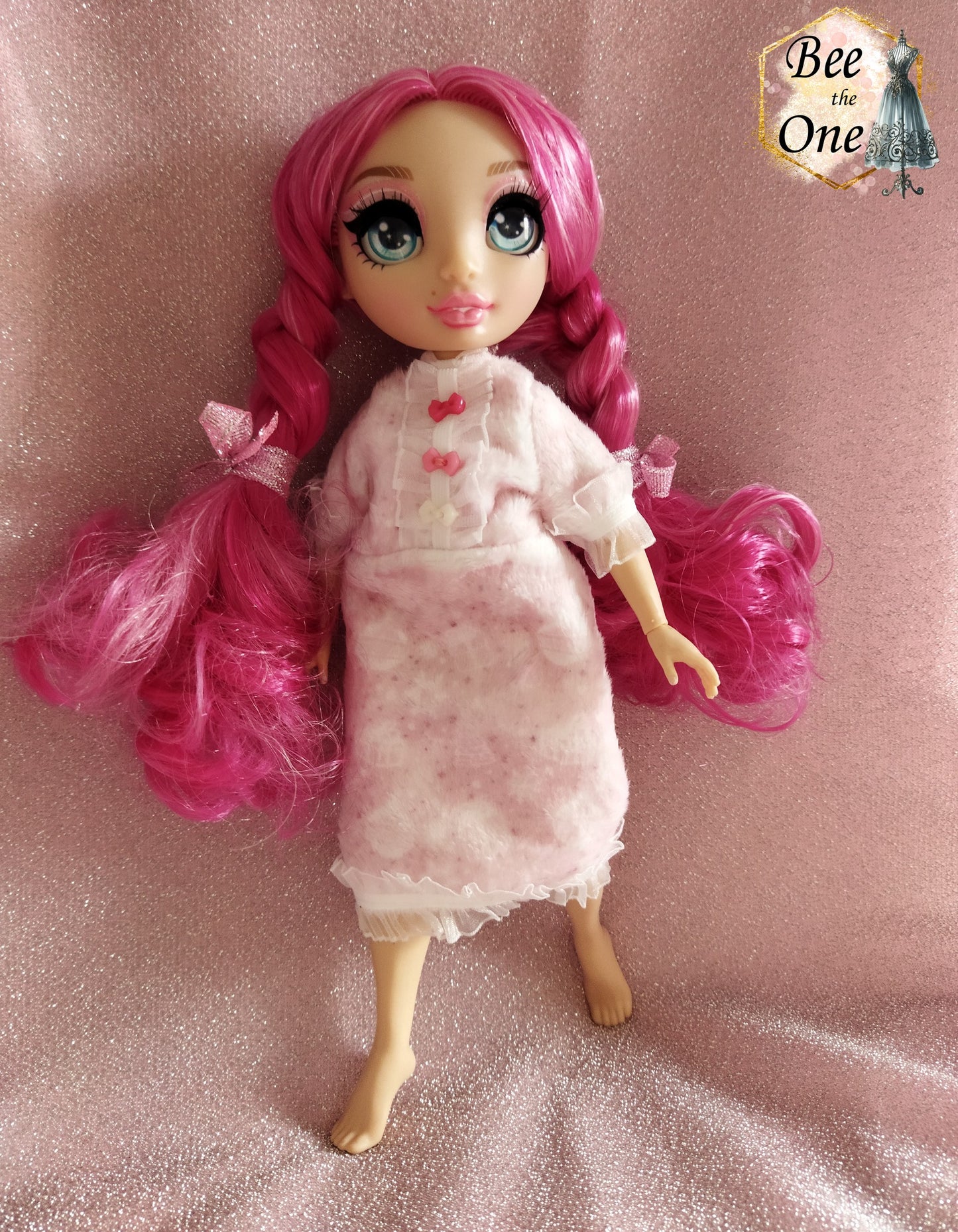 Chemise de nuit minky rose pour poupées Rainbow High - Collection Noël - par Bee the one