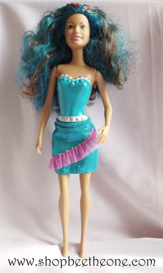 Barbie Rock et Royales (Rock N Royals) Erika et guitare - Mattel 2015 - Poupée - Vêtement