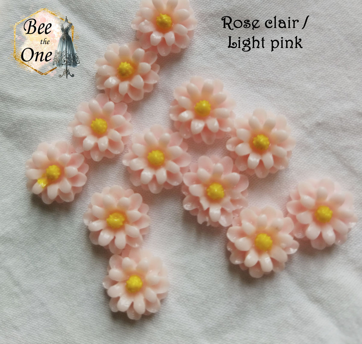 Cabochon plat "Petite Fleur colorée" pour embellissement ou miniature - 12 mm - 6 couleurs