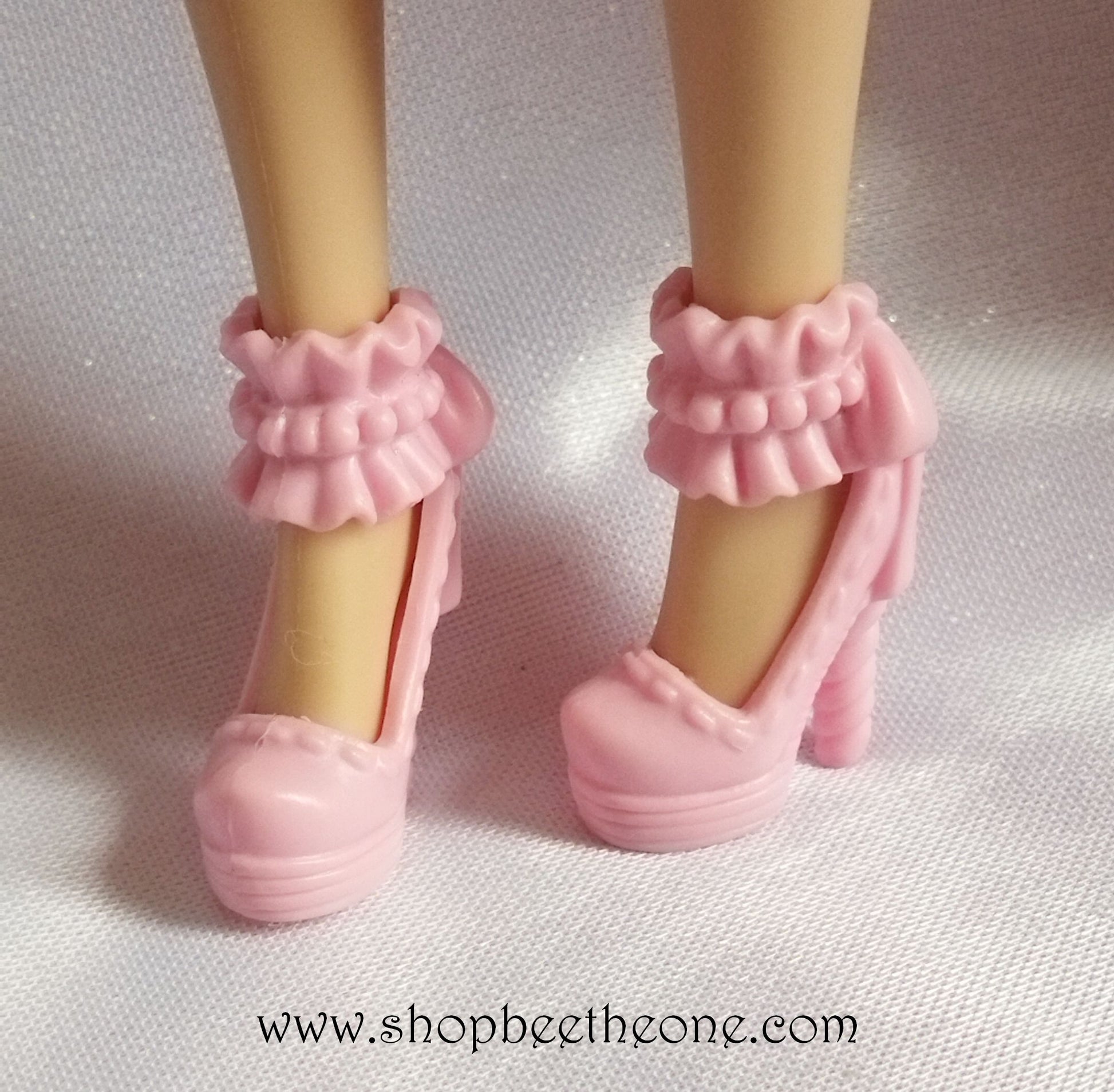 Barbie Chic W3941 - Mattel 2012 - Chaussures – Bee the One