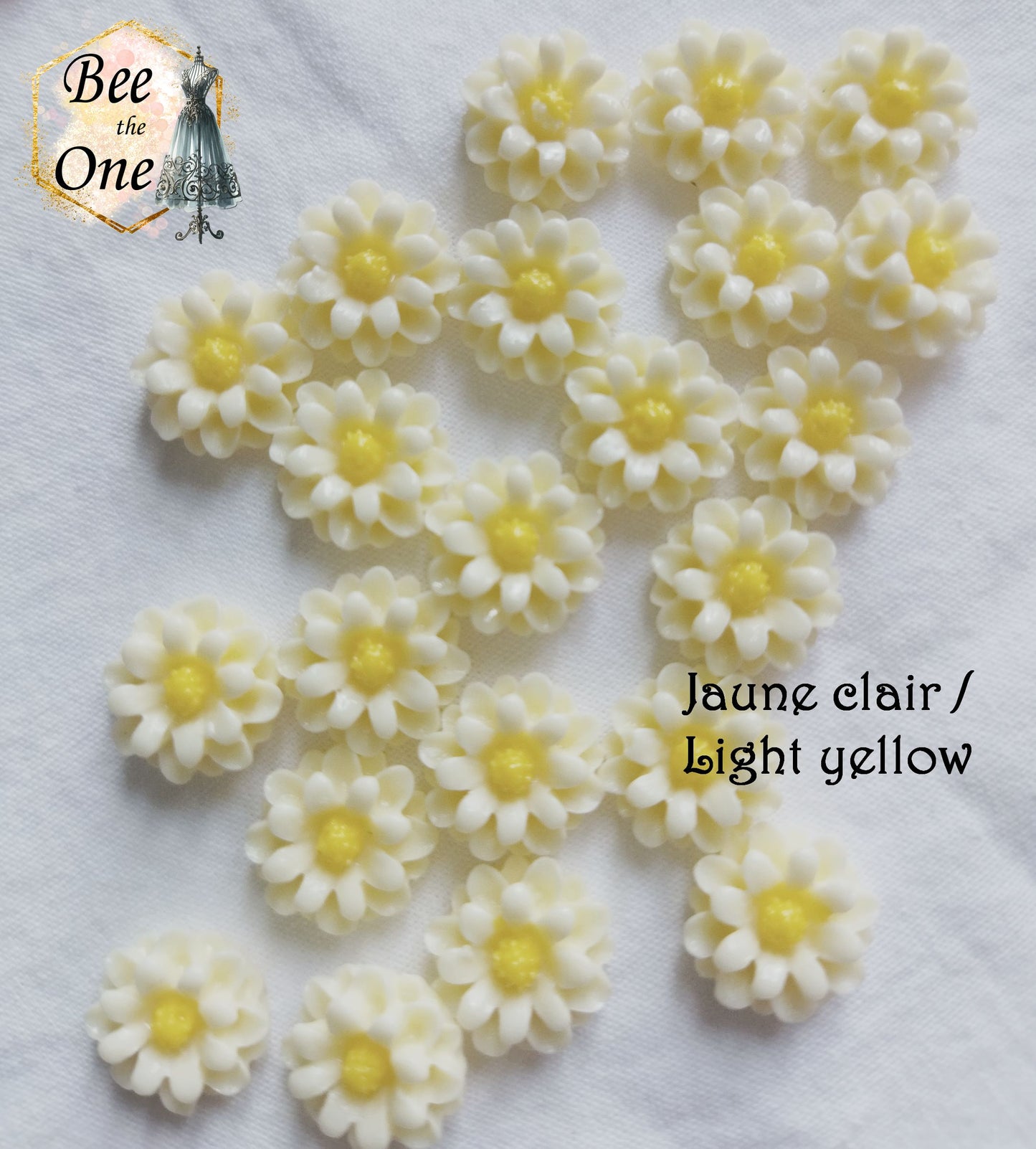 Cabochon plat "Petite Fleur colorée" pour embellissement ou miniature - 12 mm - 6 couleurs