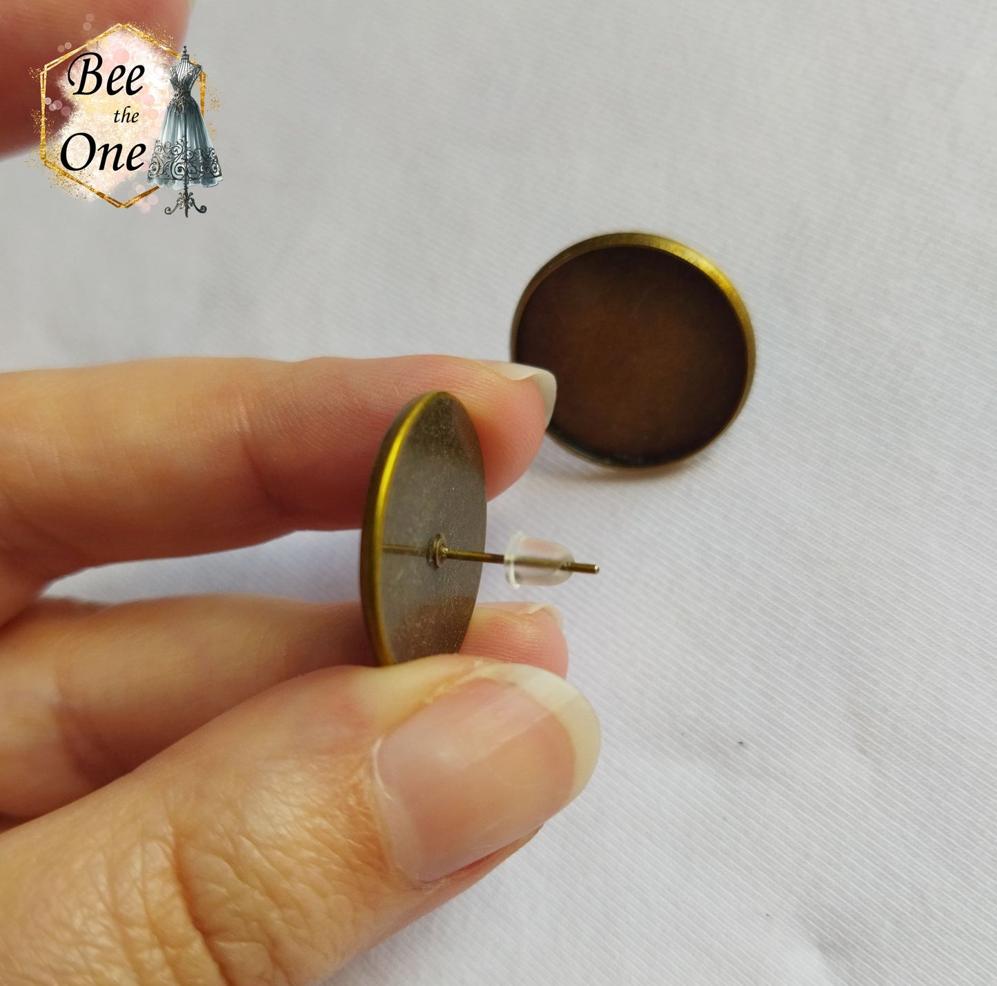 Paire de supports pour boucles d'oreilles tige avec embouts - base pour cabochon 20 mm - bronze