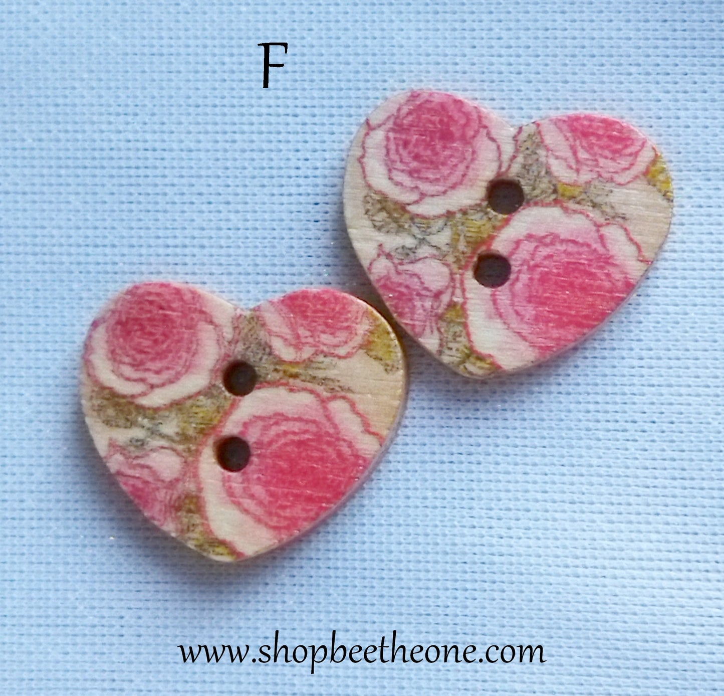 Bouton Petit Coeur "Fleurs roses et rouges" en bois façon vintage - 17 mm - 13 modèles