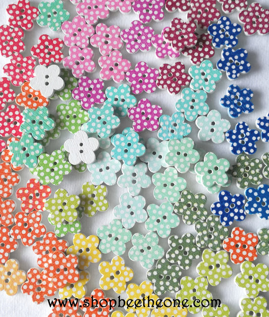 Bouton "Petite Fleur à pois" en bois - 16 coloris disponibles