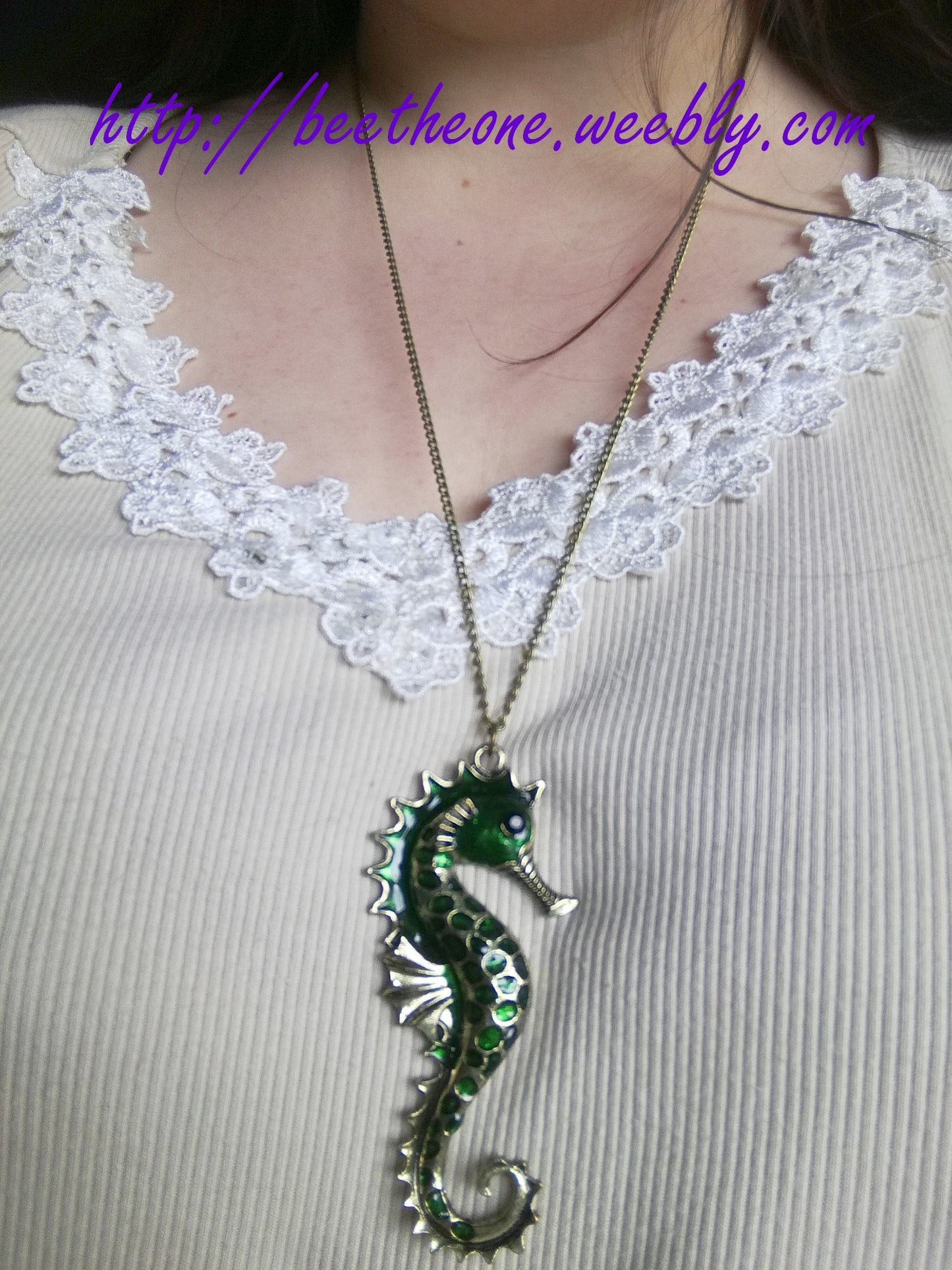 Collier Grand pendentif Hippocampe vert
