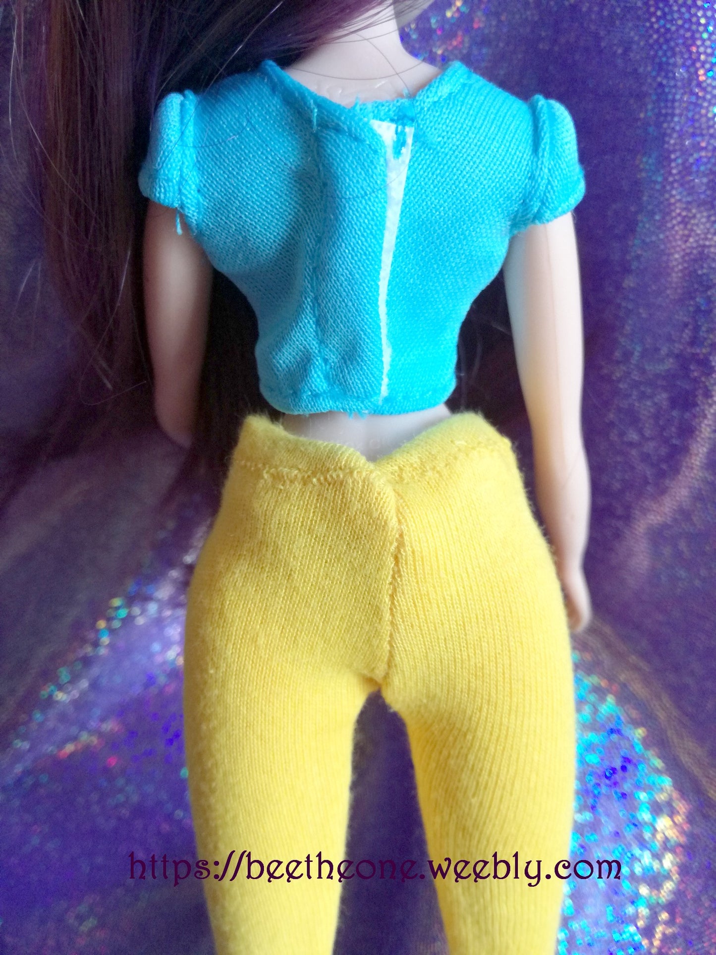 Pantalon collant leggings 7/8 pour poupées Winx Club (Smoby/Simba, Giochi Preziosi et Jakks Pacific) - Jaune - Collection Basics - Marque Zambara
