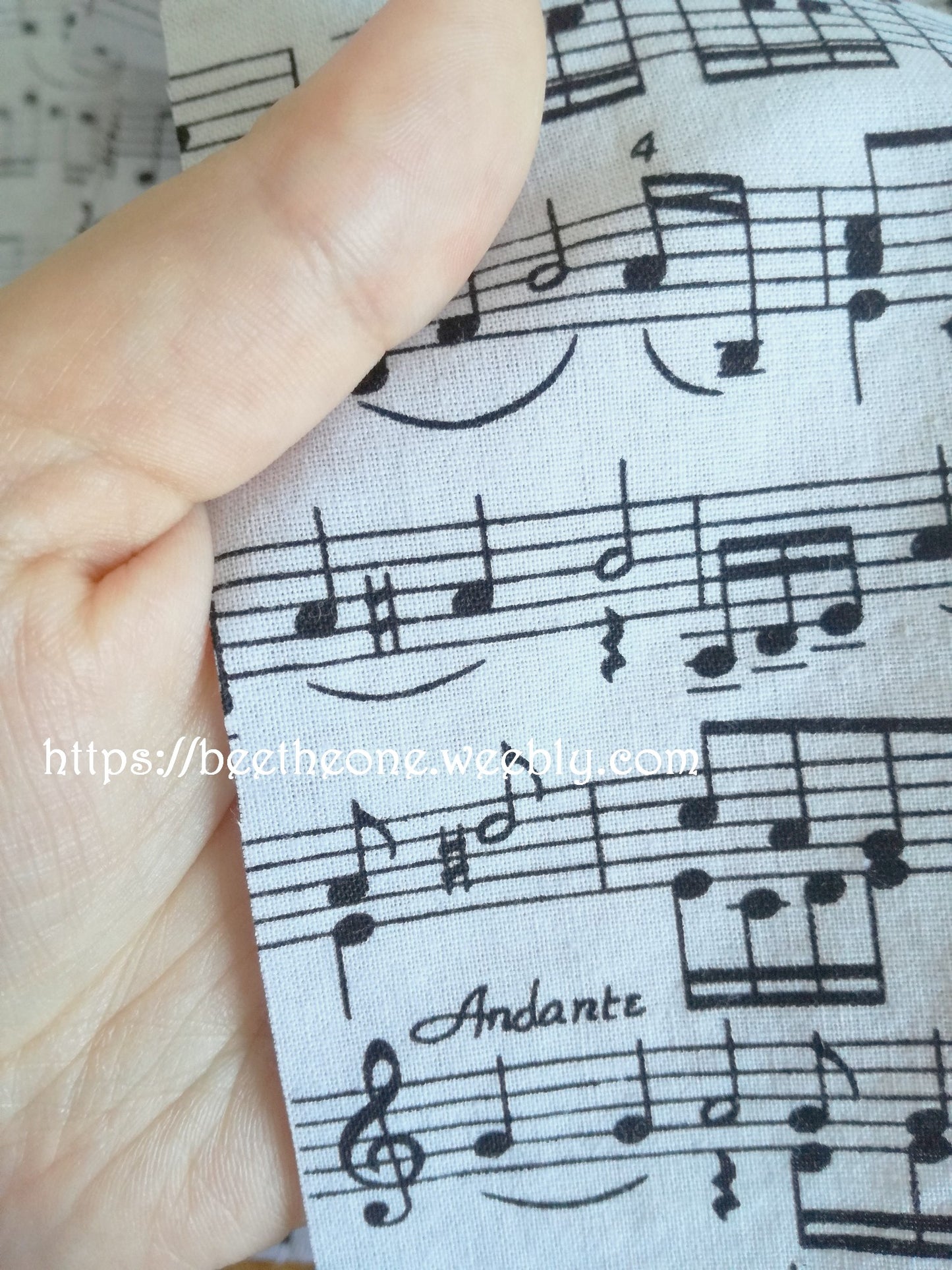 Coupon de tissu Popeline de coton gris clair - Portée, partition de musique - 25 x 25 cm ou 50 x 50 cm
