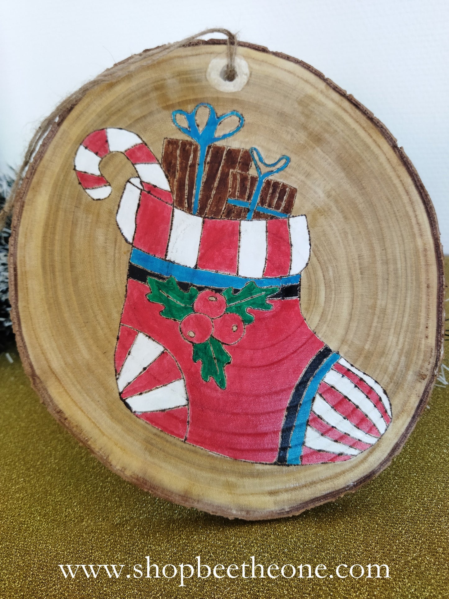 Grands rondins de bois décorés - botte de Noël ou pingouin - à suspendre ou poser