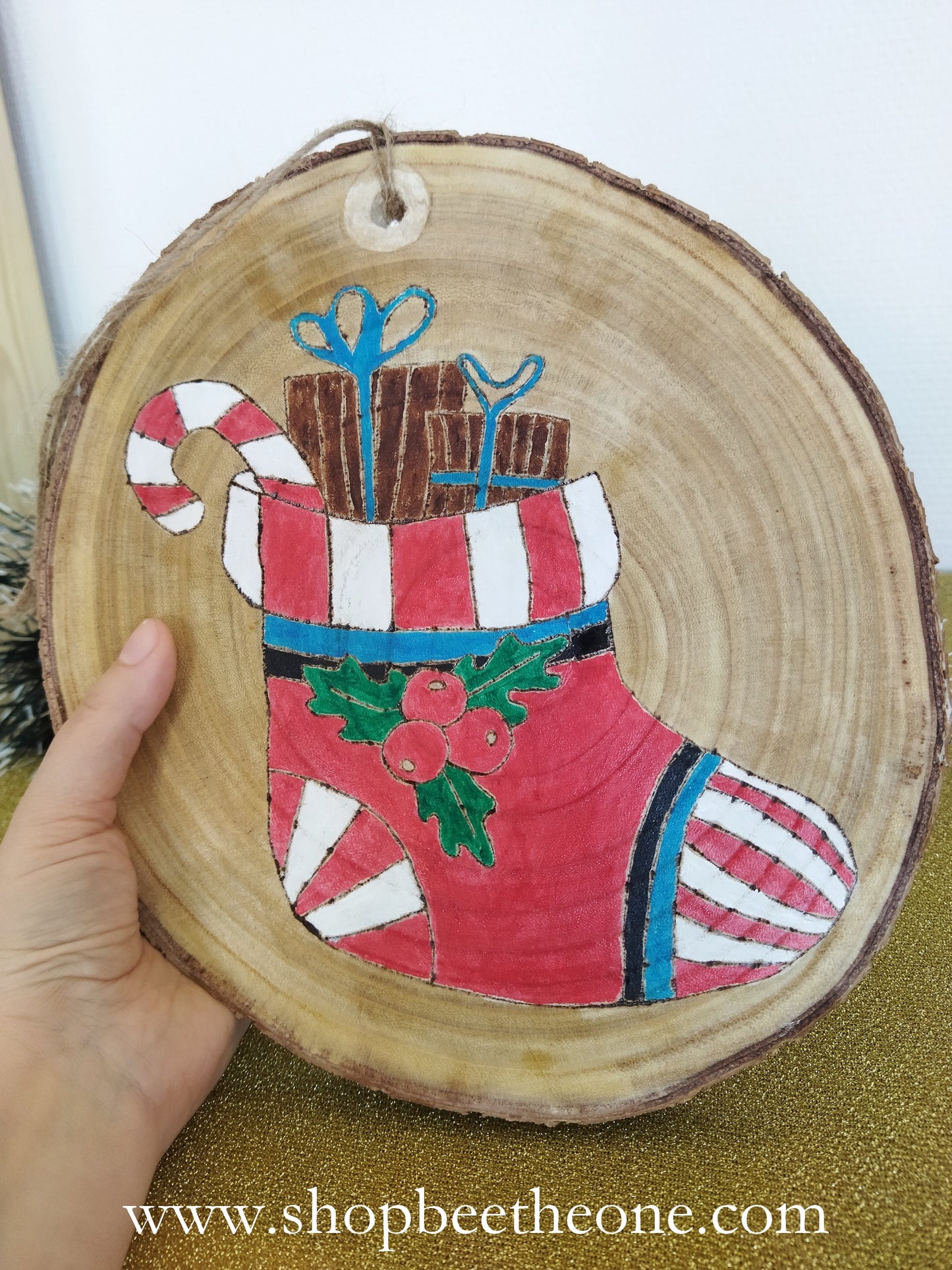 Grands rondins de bois décorés - botte de Noël ou pingouin - à suspendre ou poser