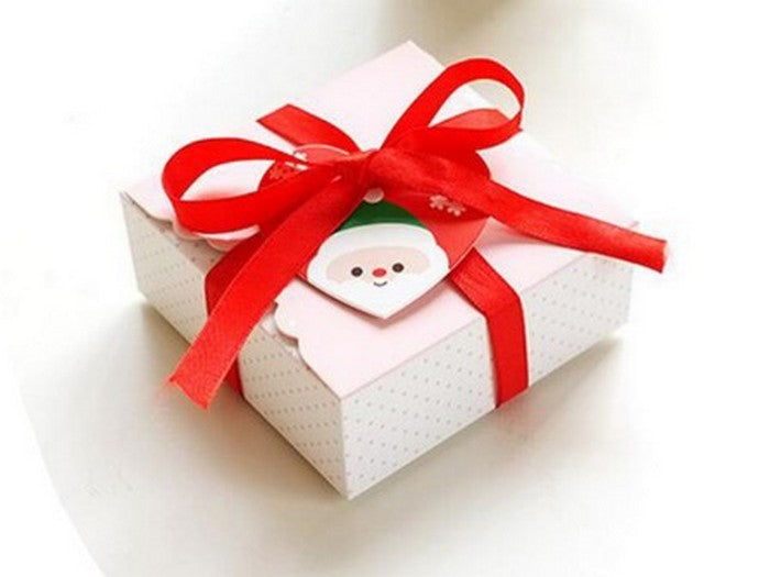 Etiquettes cartonnées pour Cadeaux de noël - 5 modèles différents