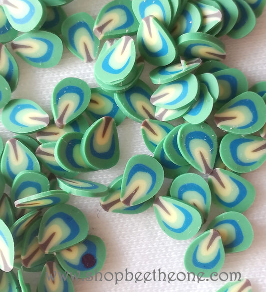 Lot de +/- 70 Tranches de Polymère - 5 mm - Plume/Feuille arrondie exotique - Vert