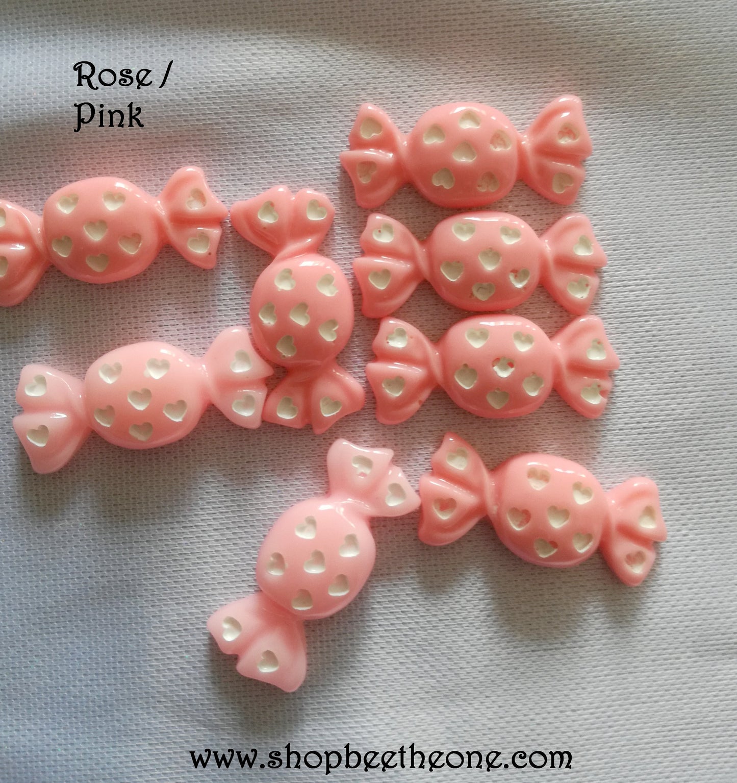 Cabochon plat "Bonbon à coeurs" pour embellissement ou miniature - 23 mm - 10 coloris