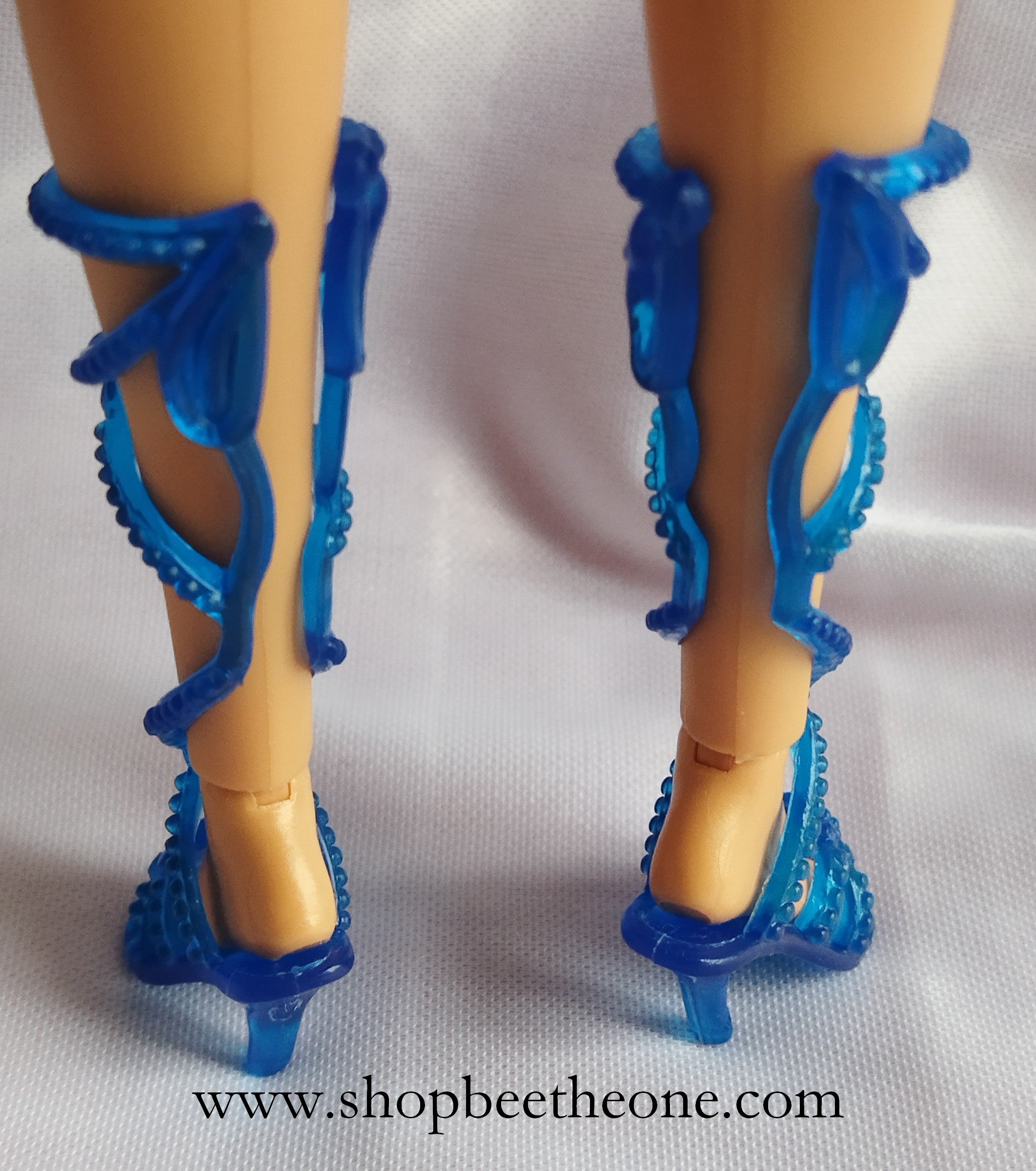 Barbie et le Palais de Diamant (Diamond Castle) - Muse Dori - Mattel 2008 -  Chaussures - Accessoires