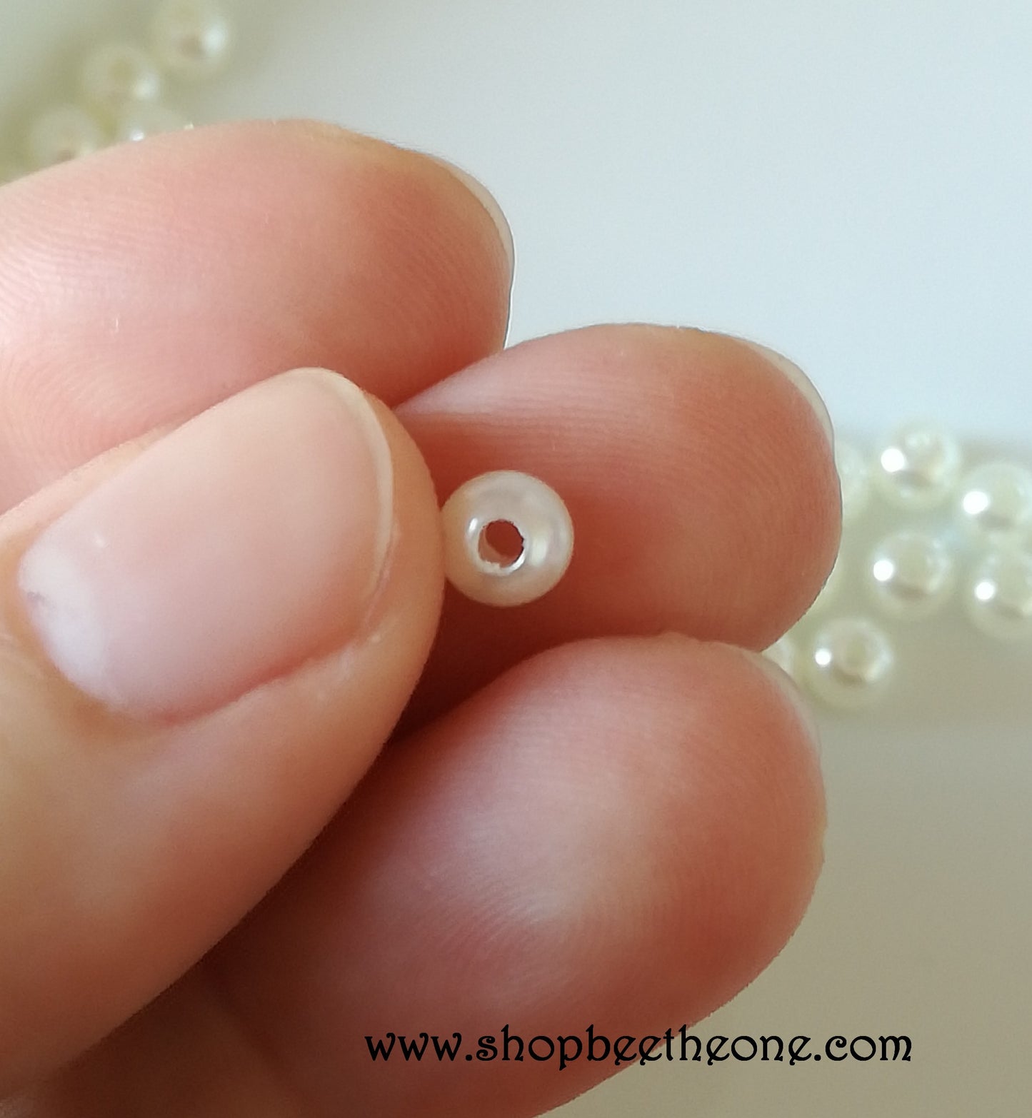 Perle ronde en plastique imitation perle naturelle - 5 mm - Ivoire