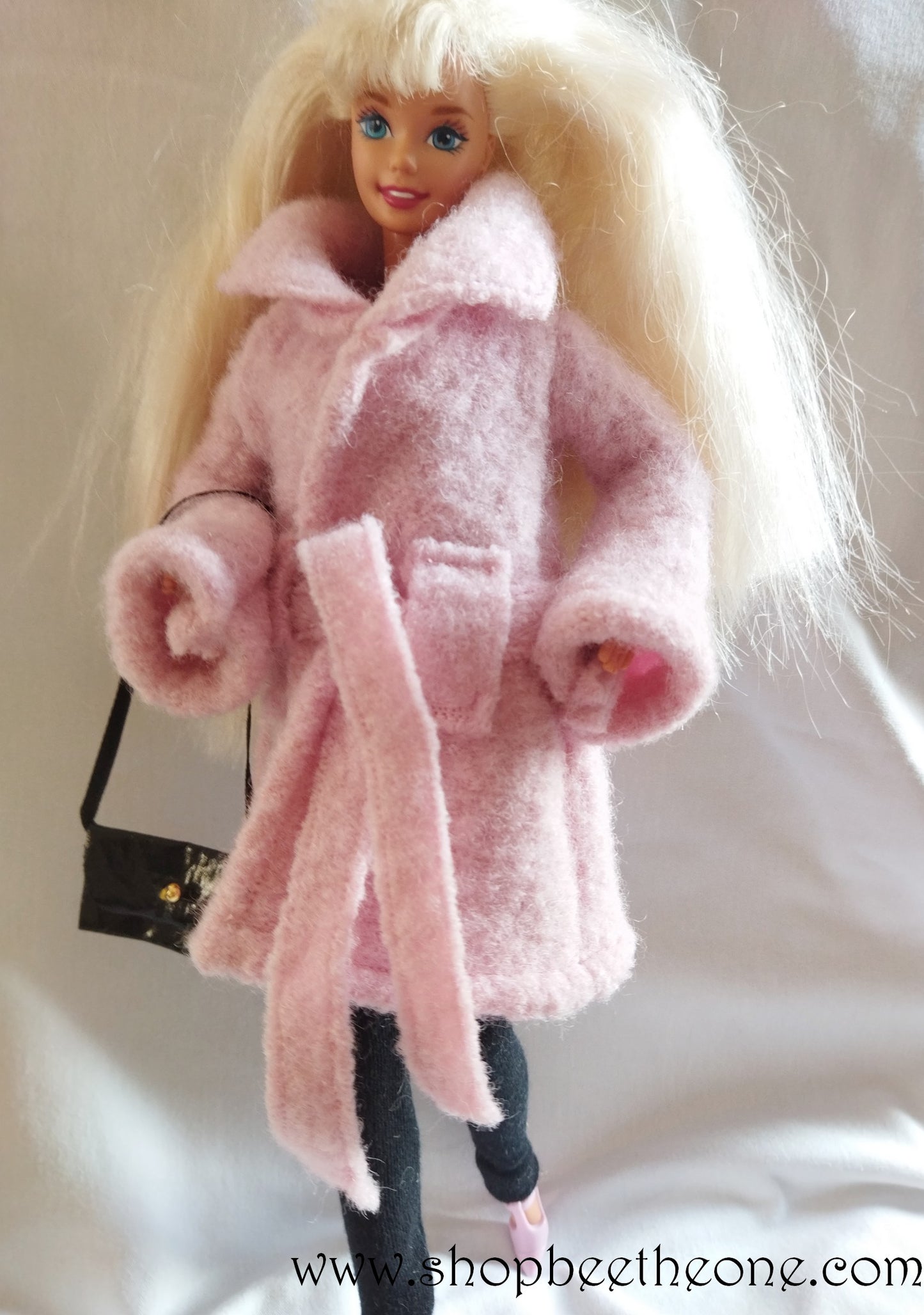 Manteau d'hiver en laine pour poupées Barbie - rose clair - 4 tailles - par Bee the One